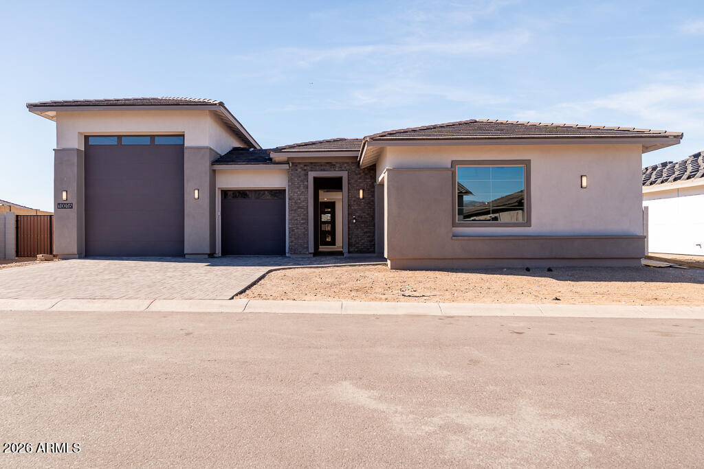 WHISPERING HILLS - Residential