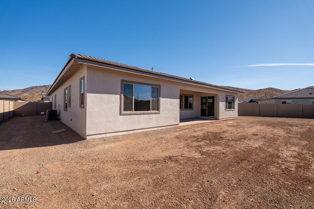 WHISPERING HILLS - Residential