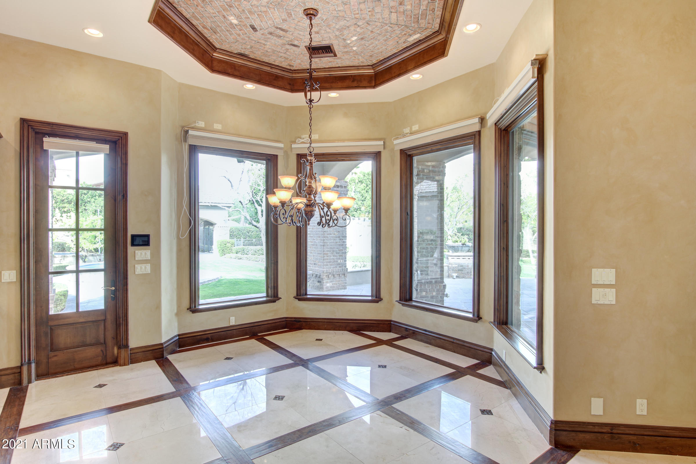 CIRCLE G AT HIGHLANDS WEST - Residential