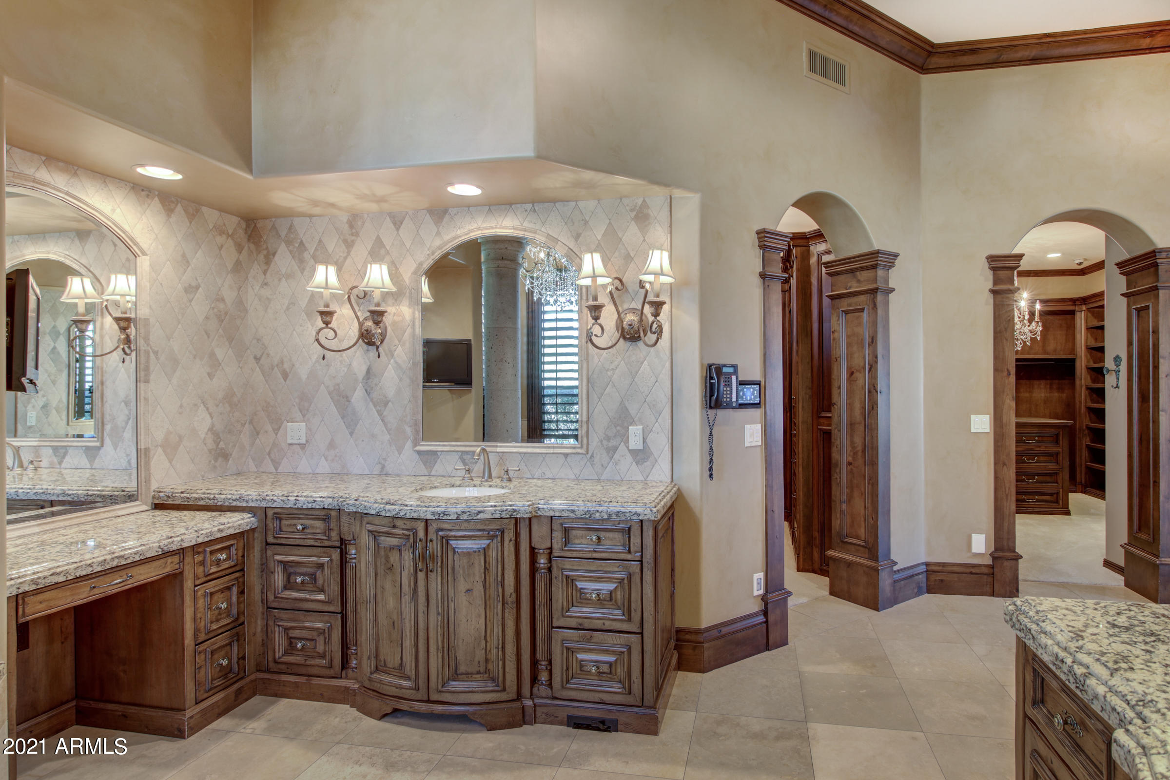 CIRCLE G AT HIGHLANDS WEST - Residential