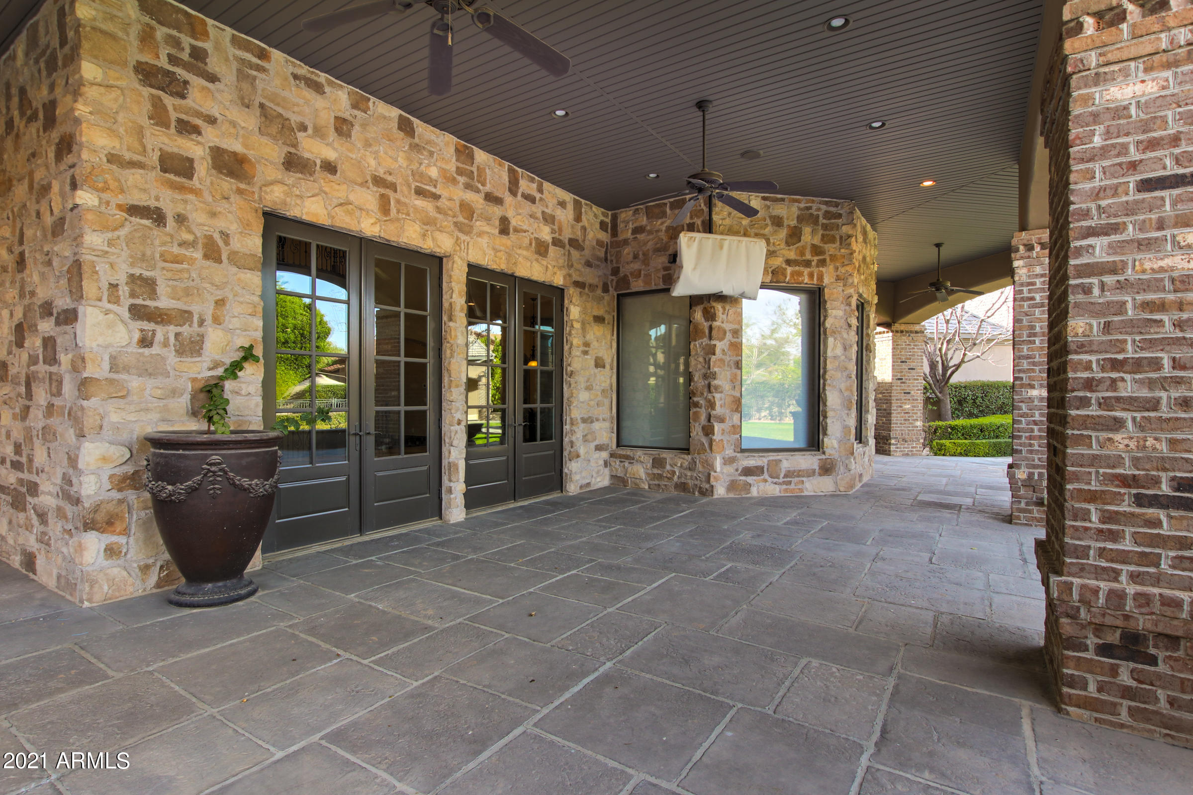CIRCLE G AT HIGHLANDS WEST - Residential