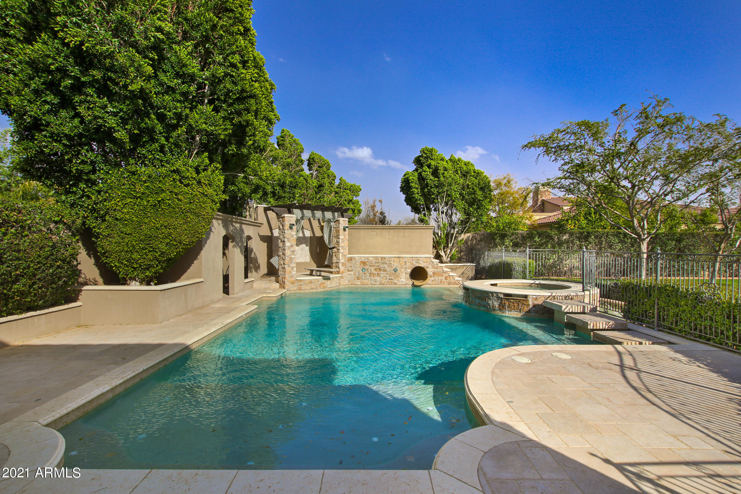 CIRCLE G AT HIGHLANDS WEST - Residential