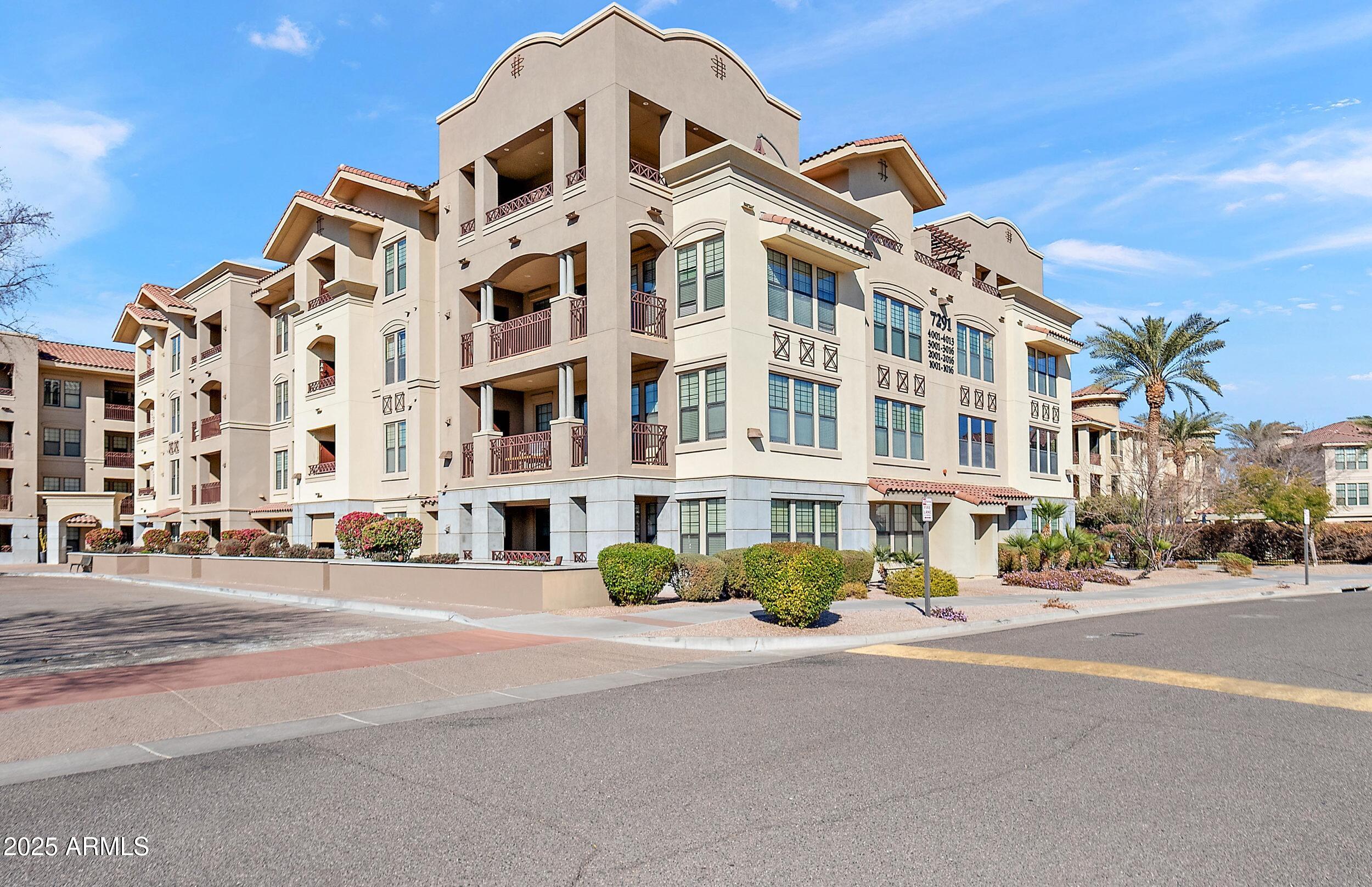 ARTESIA CONDOMINIUMS - Residential
