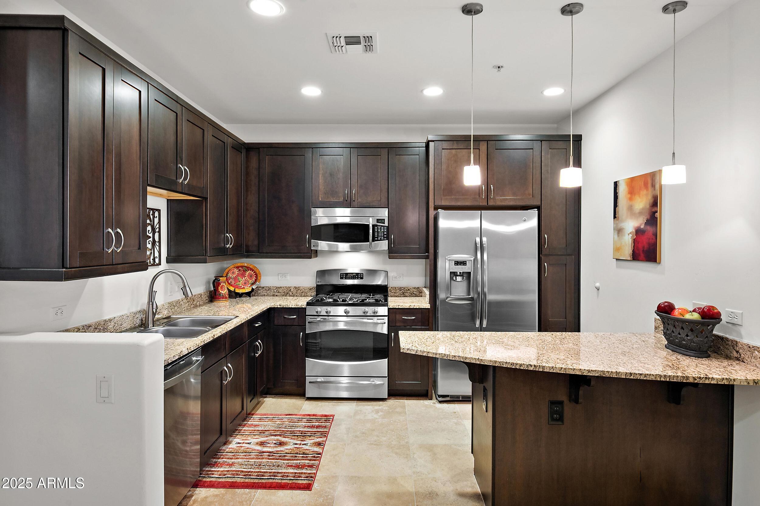 ARTESIA CONDOMINIUMS - Residential