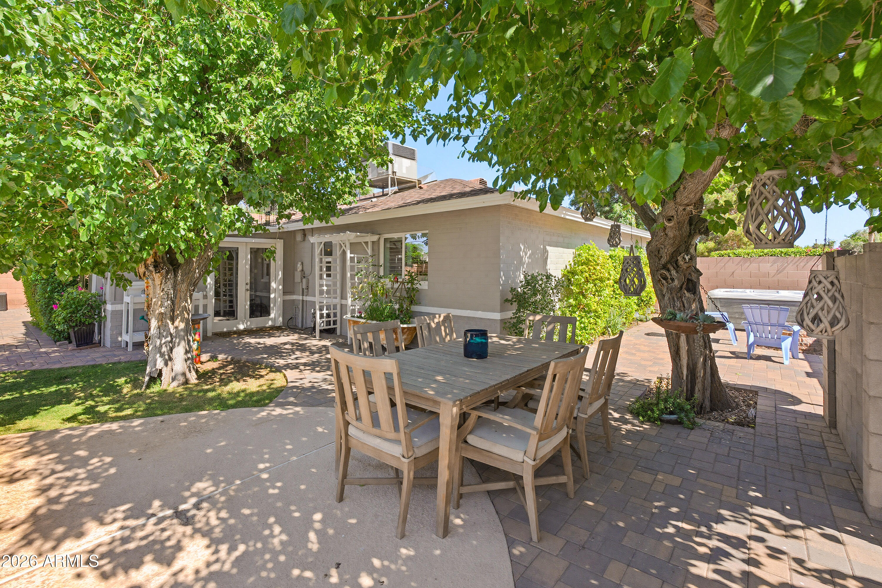 HOFFMANTOWN - Residential