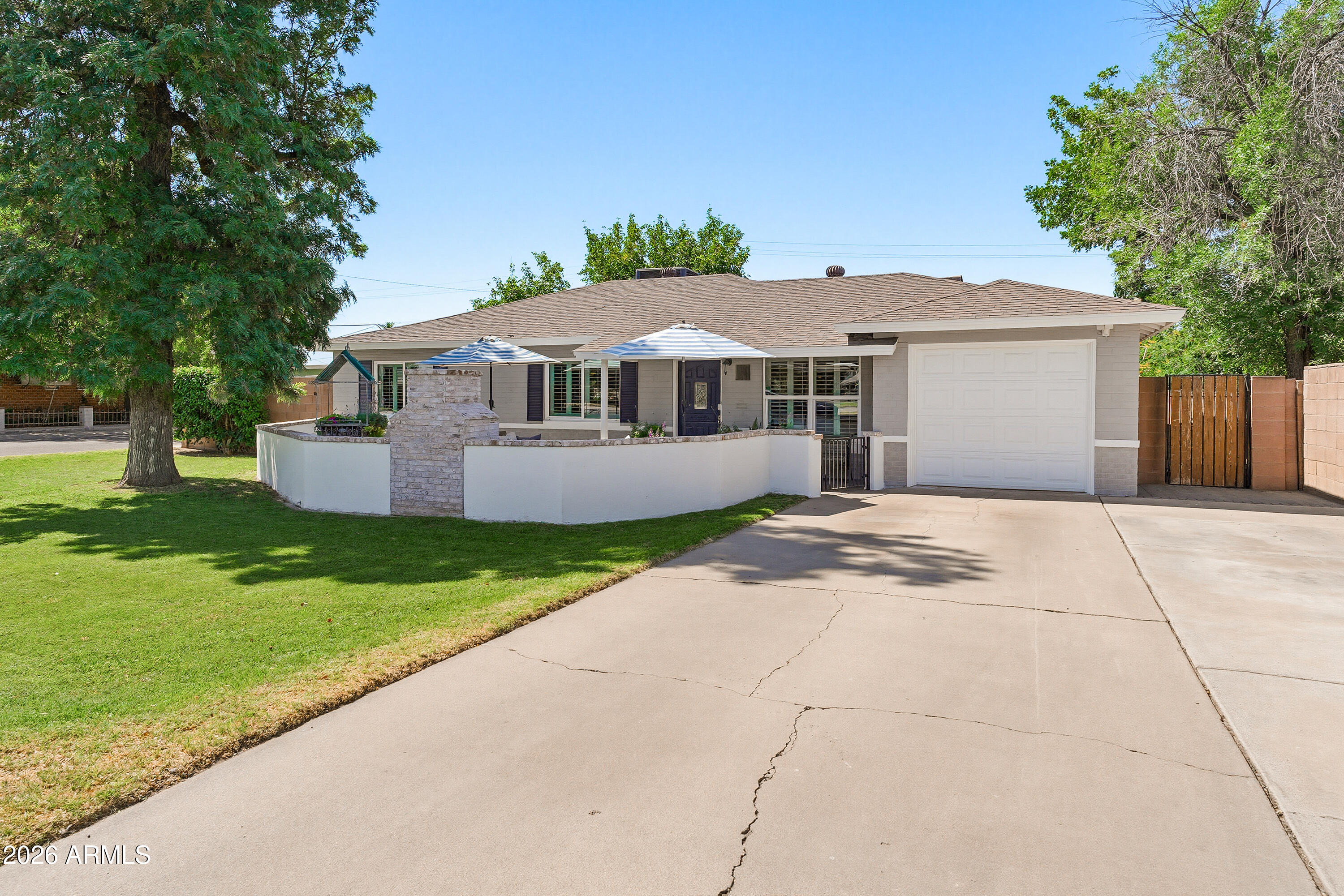 HOFFMANTOWN - Residential