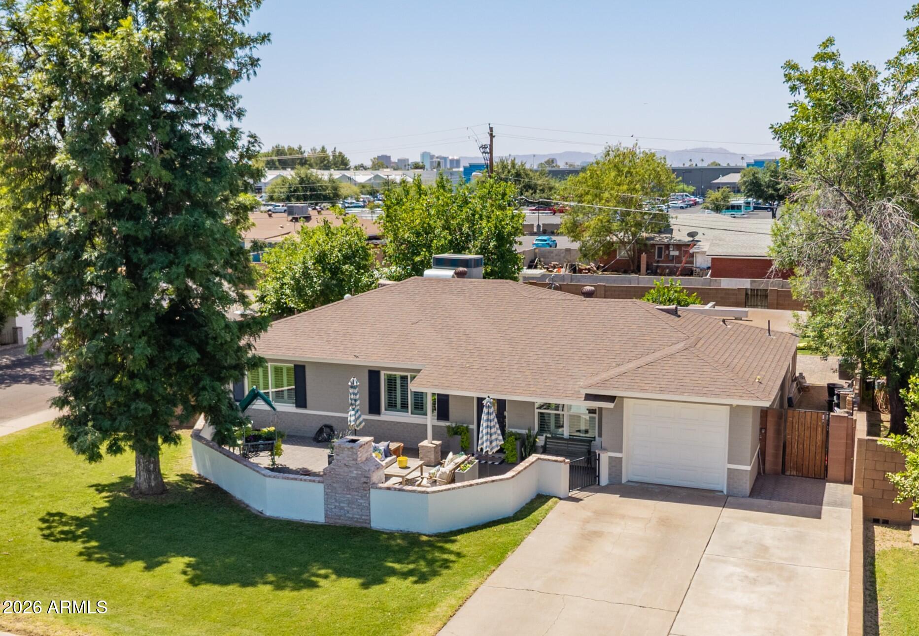 HOFFMANTOWN - Residential