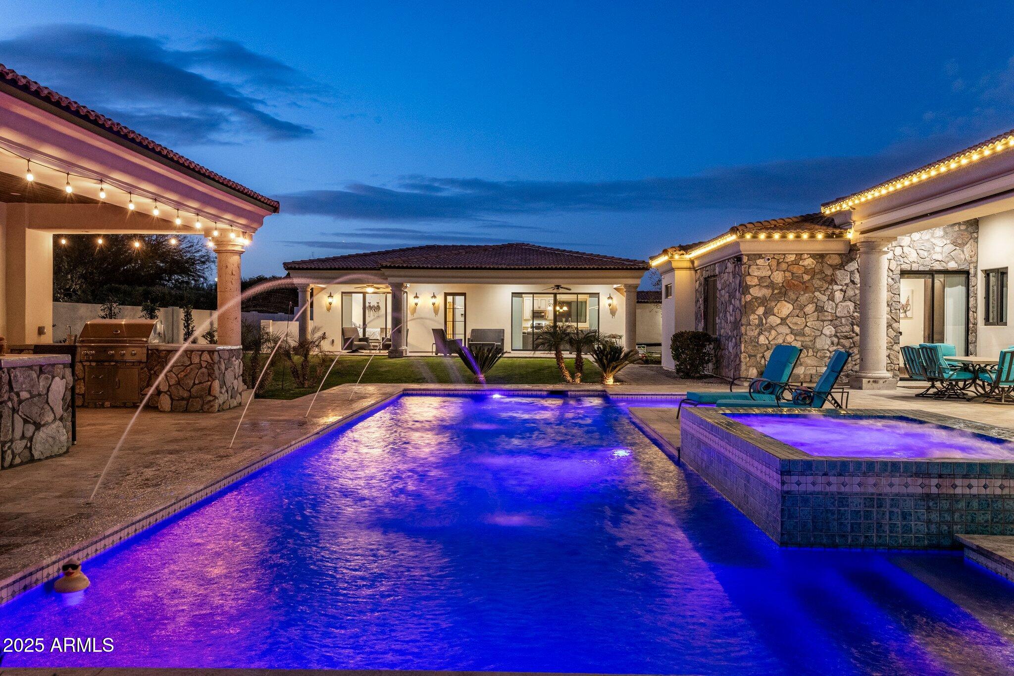 STONEVIEW - Residential