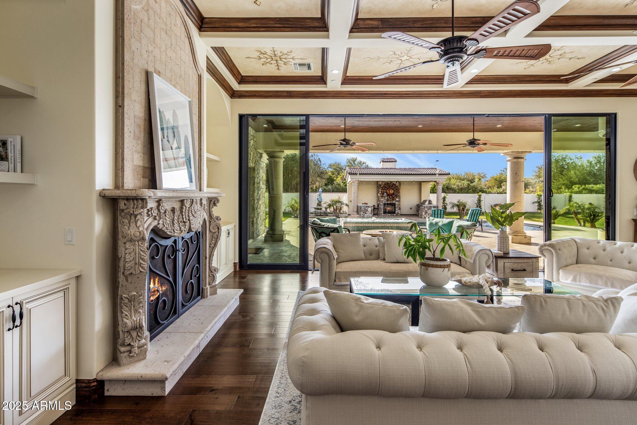 STONEVIEW - Residential
