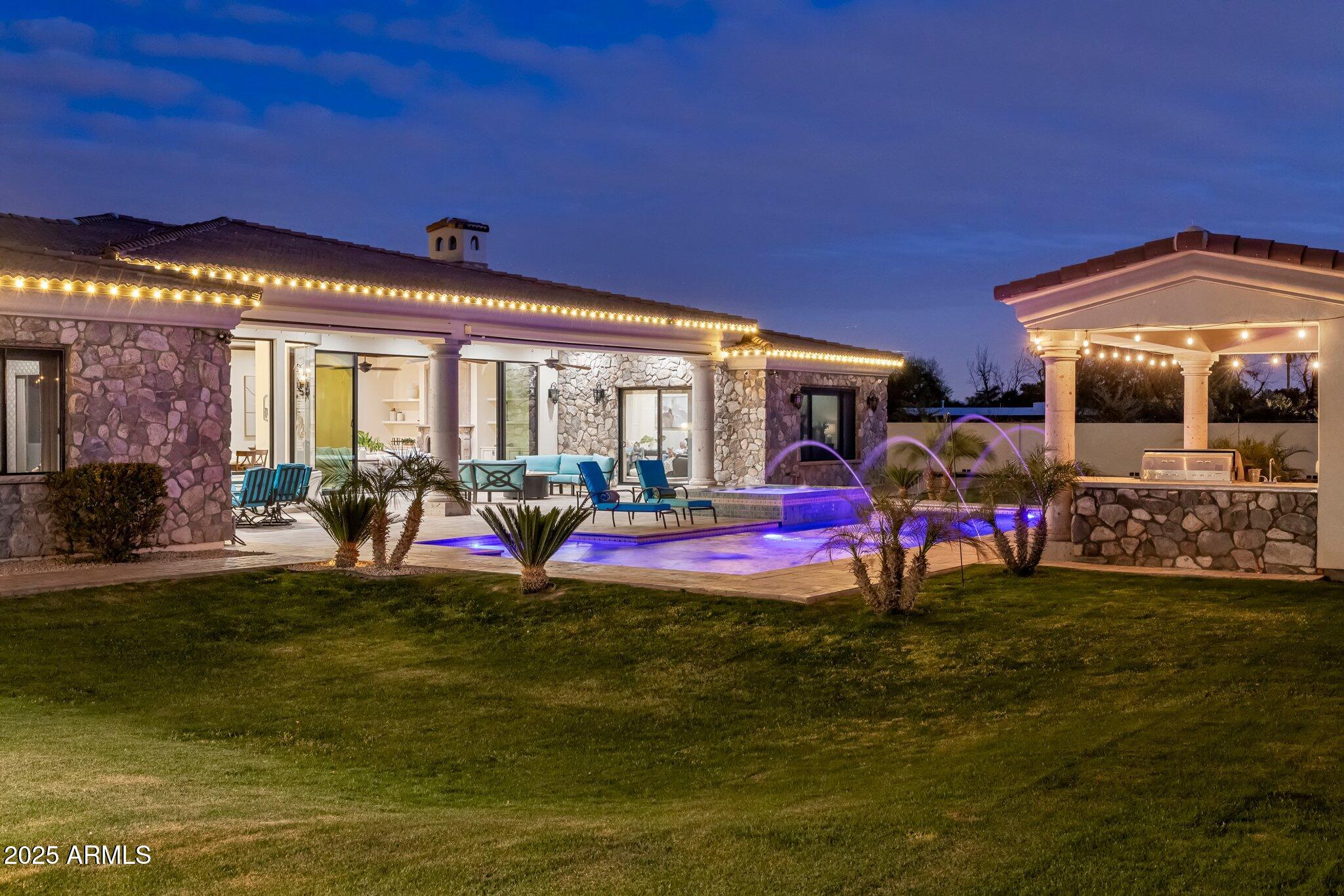 STONEVIEW - Residential