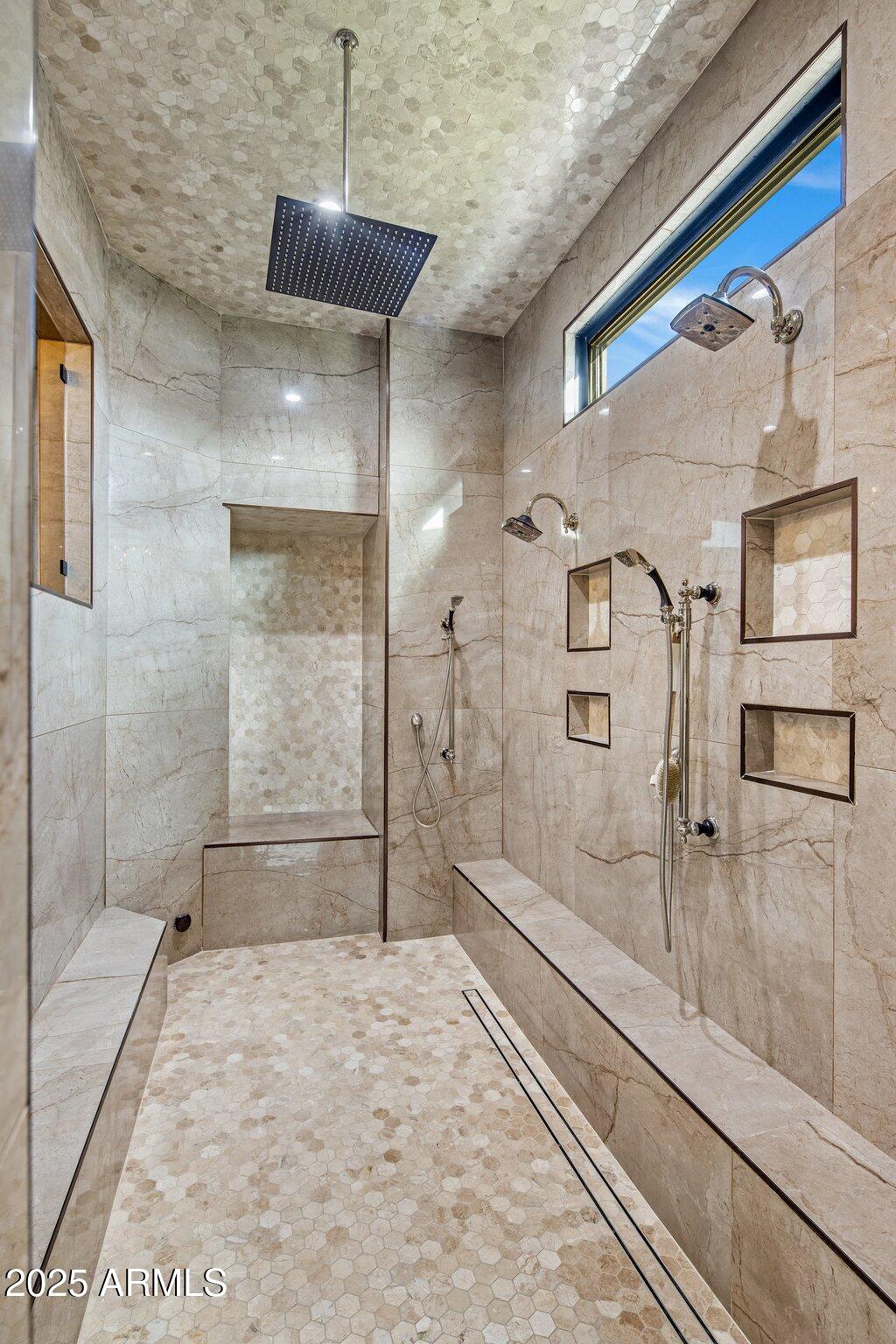STONEVIEW - Residential