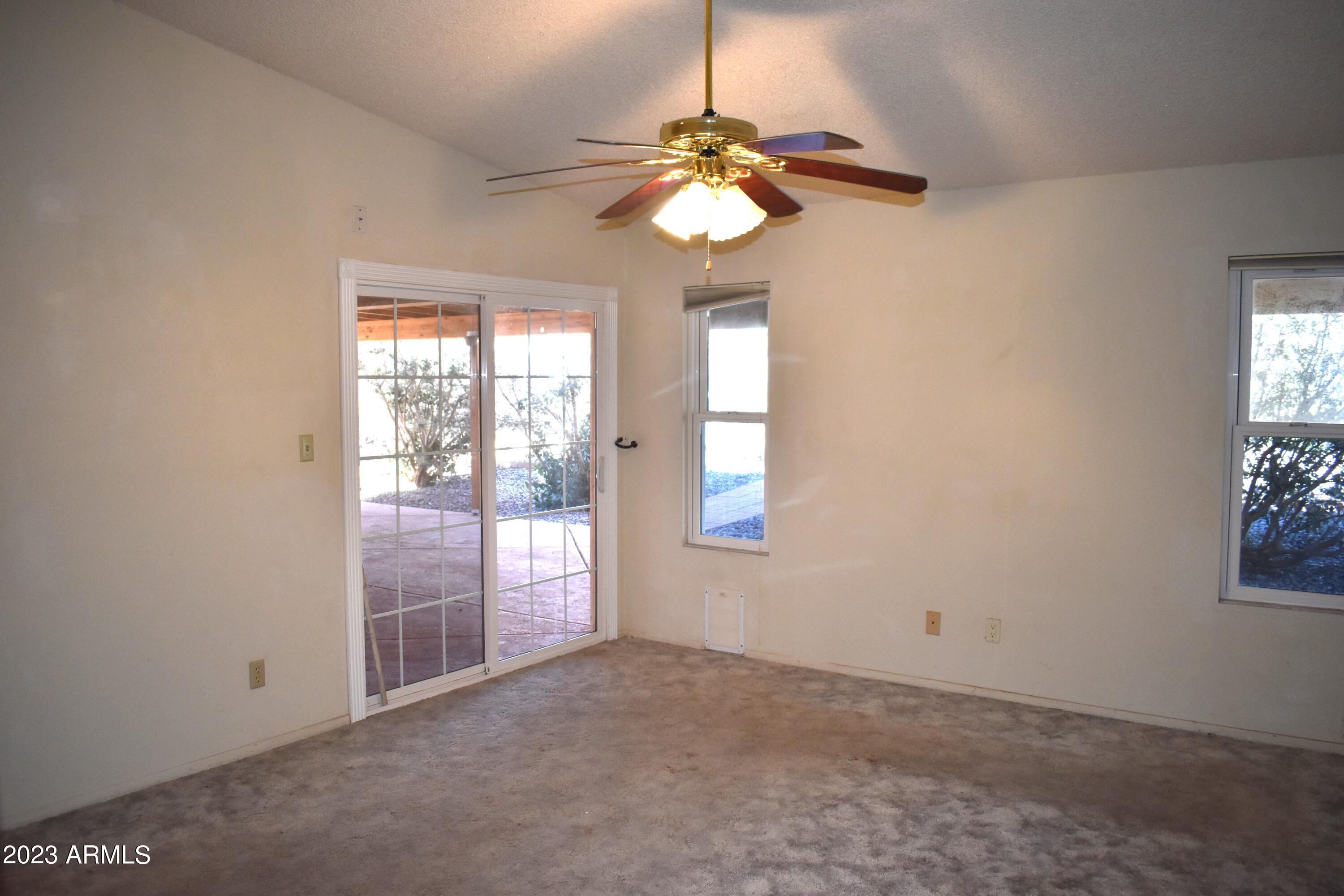 TRACT UNIT 115 AMD - Residential
