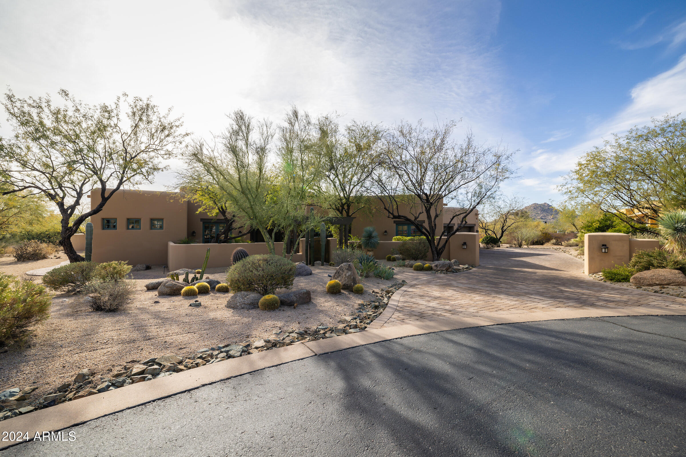 Whisper Rock - Residential