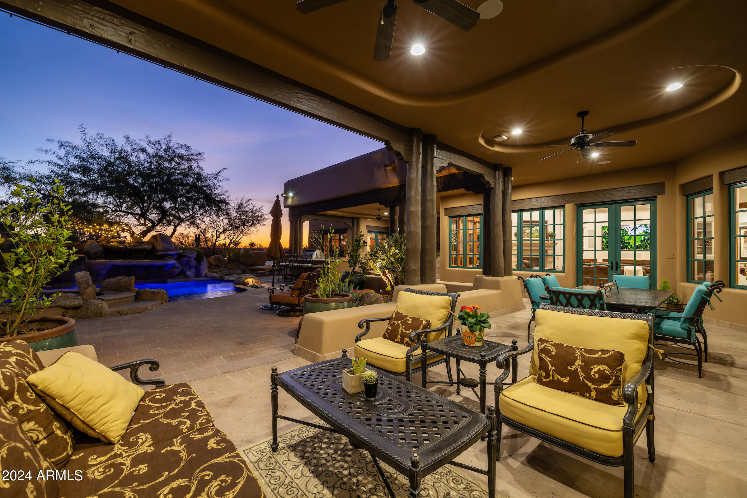 Whisper Rock - Residential