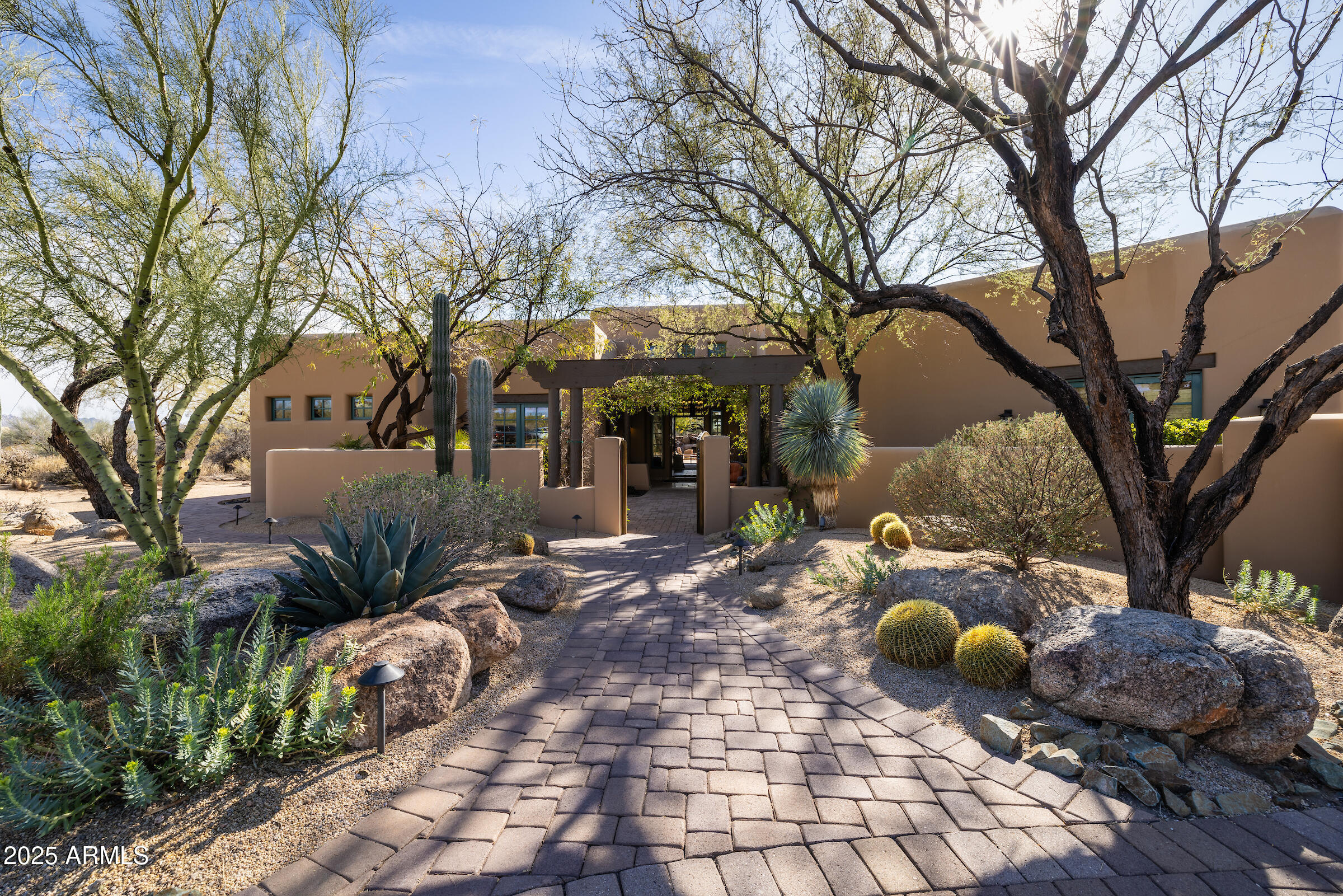 Whisper Rock - Residential