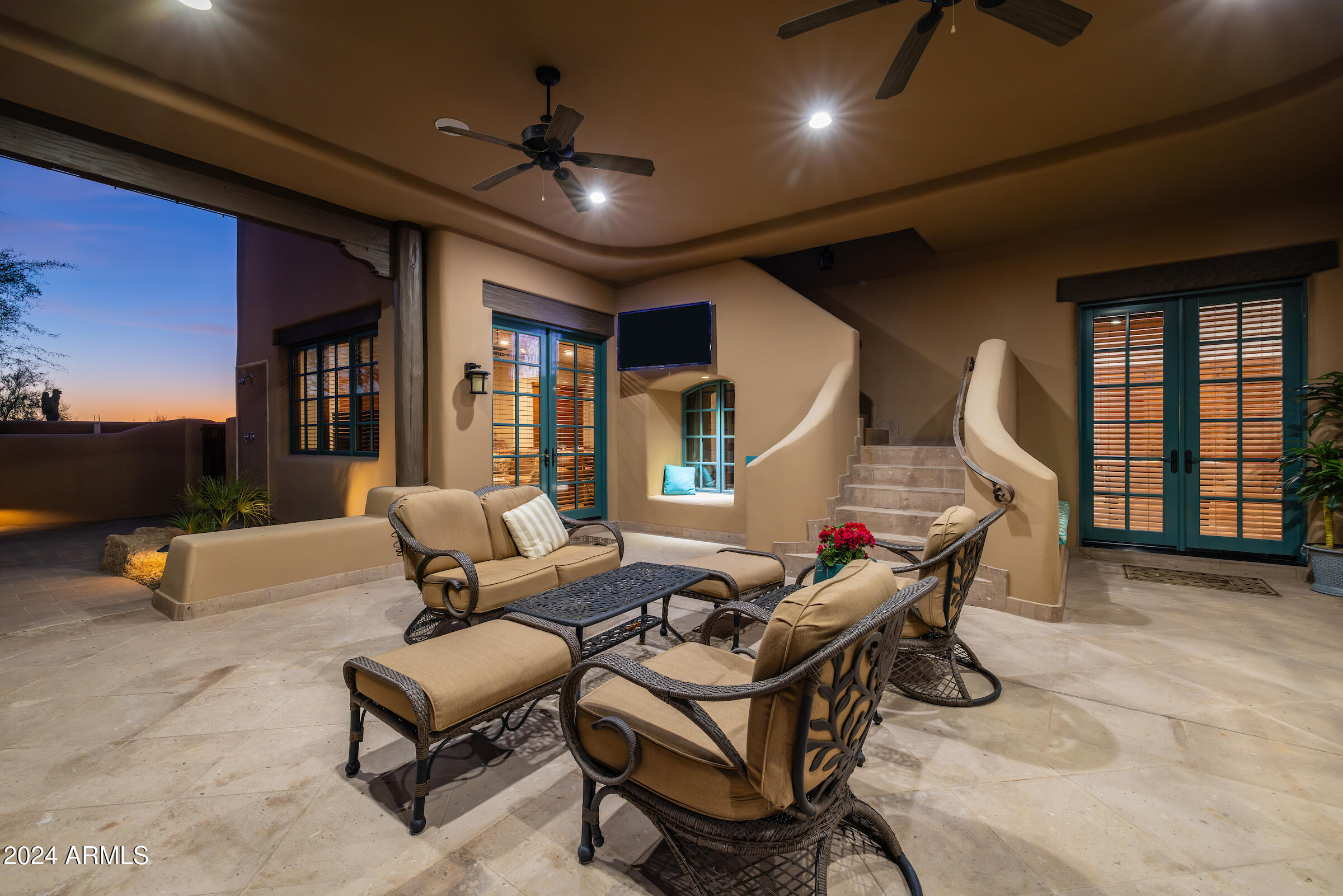 Whisper Rock - Residential