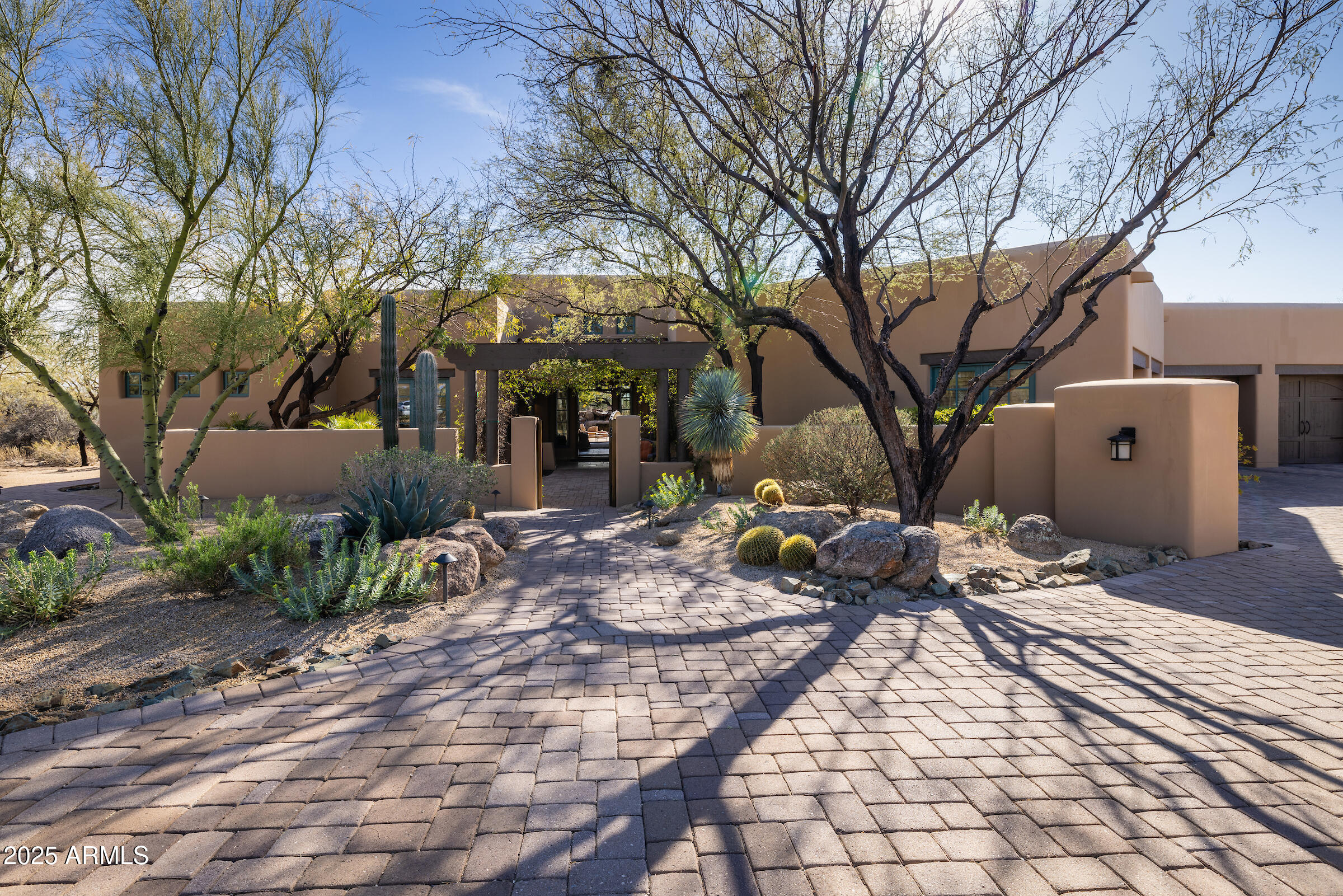 Whisper Rock - Residential