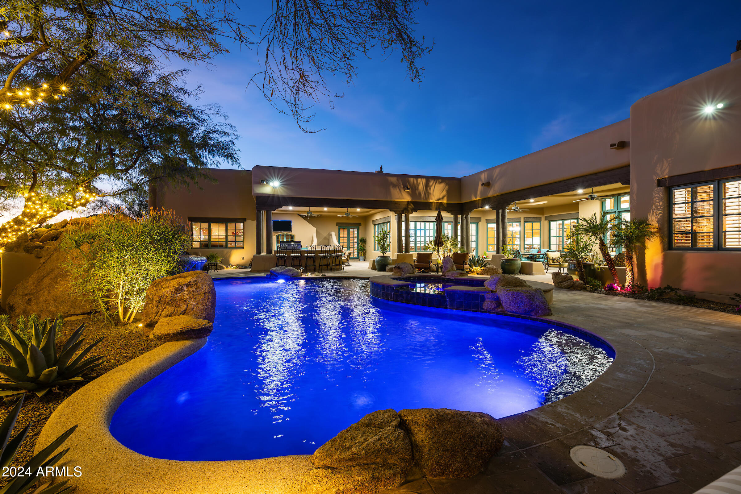 Whisper Rock - Residential