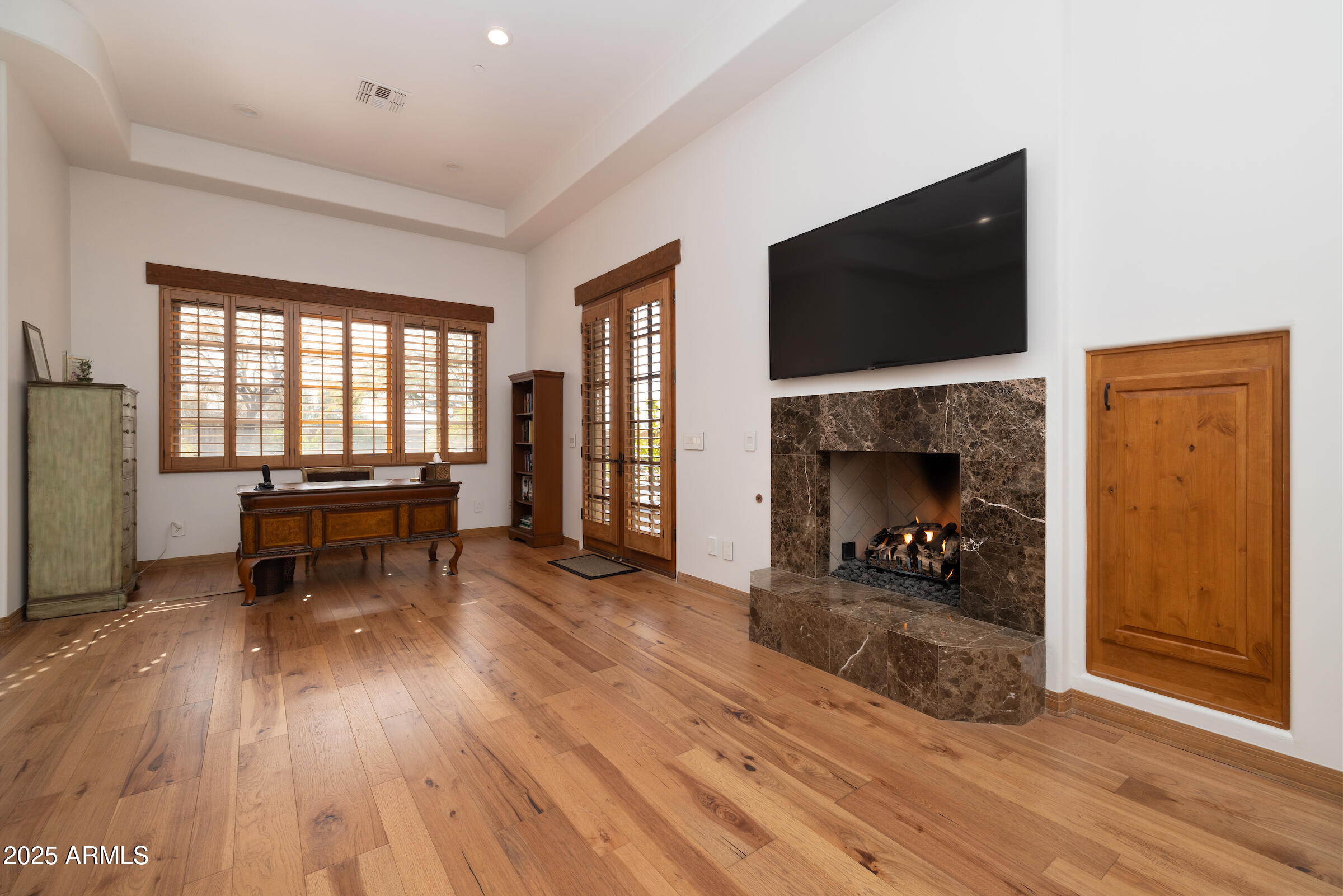 Whisper Rock - Residential