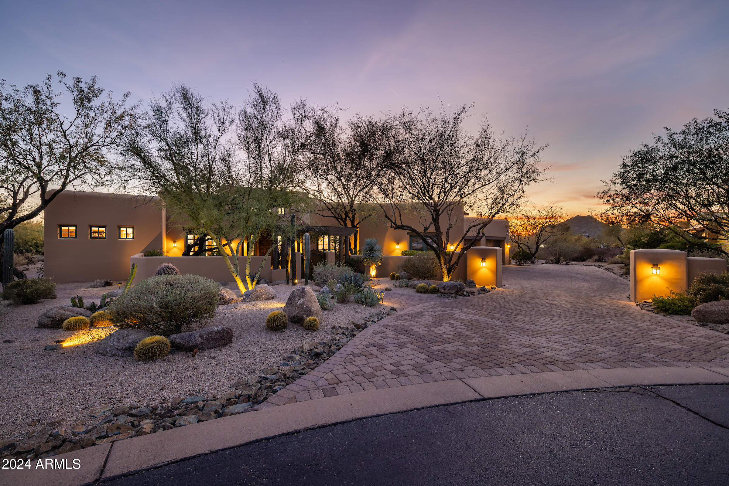 Whisper Rock - Residential