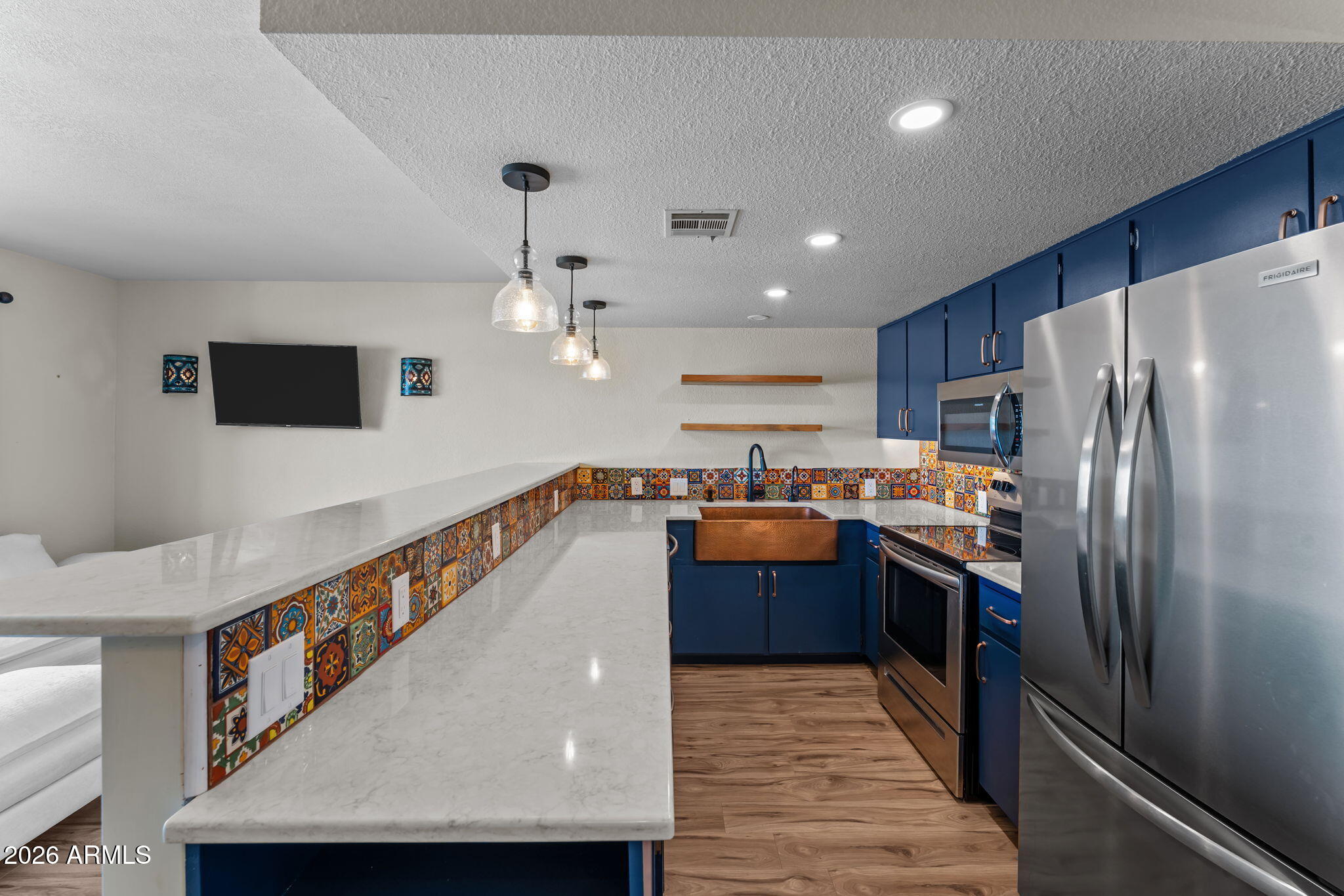 FRONTIER VILLAGE CONDOMINIUMS PHASE 2 - Residential