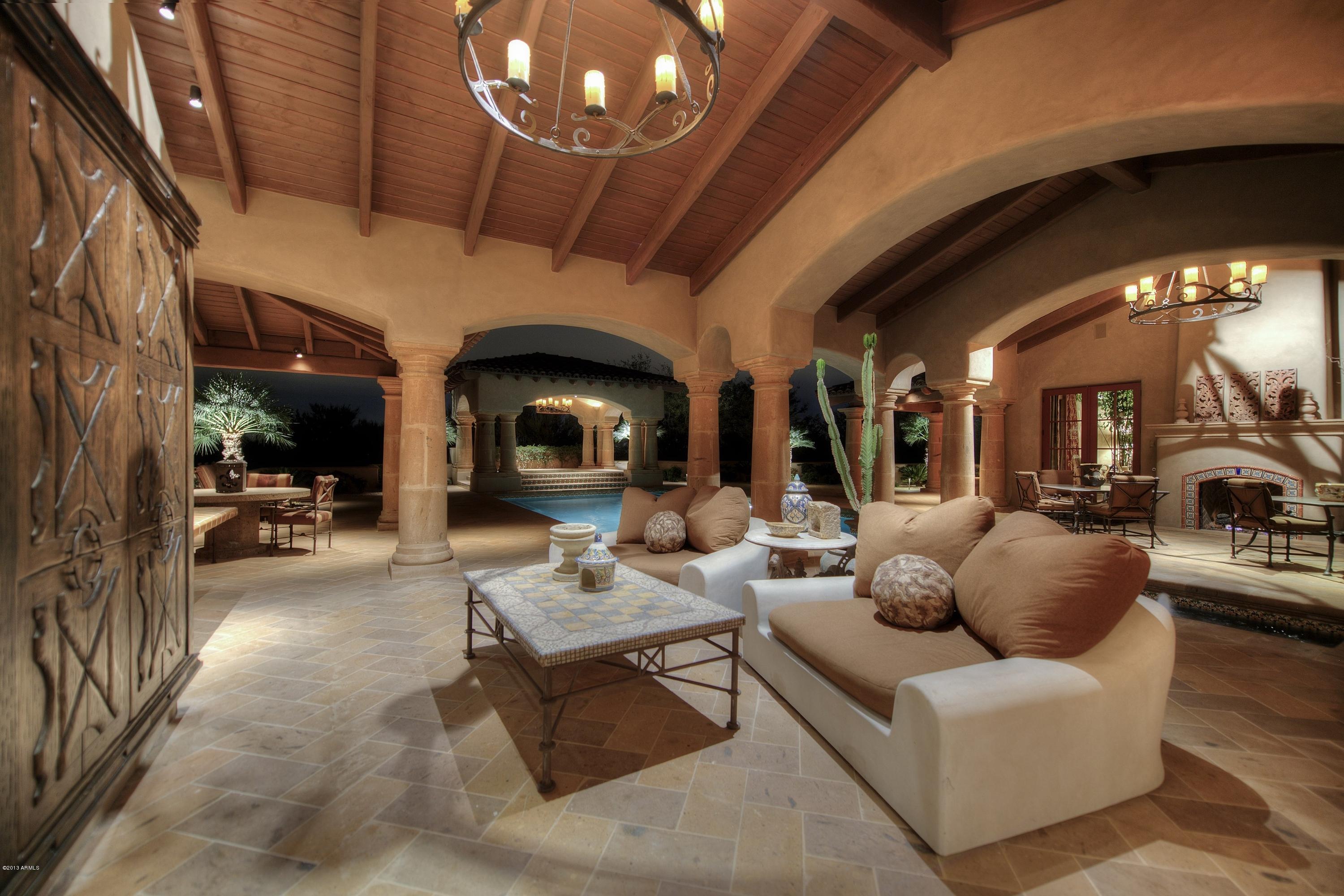 Whisper Rock - Residential