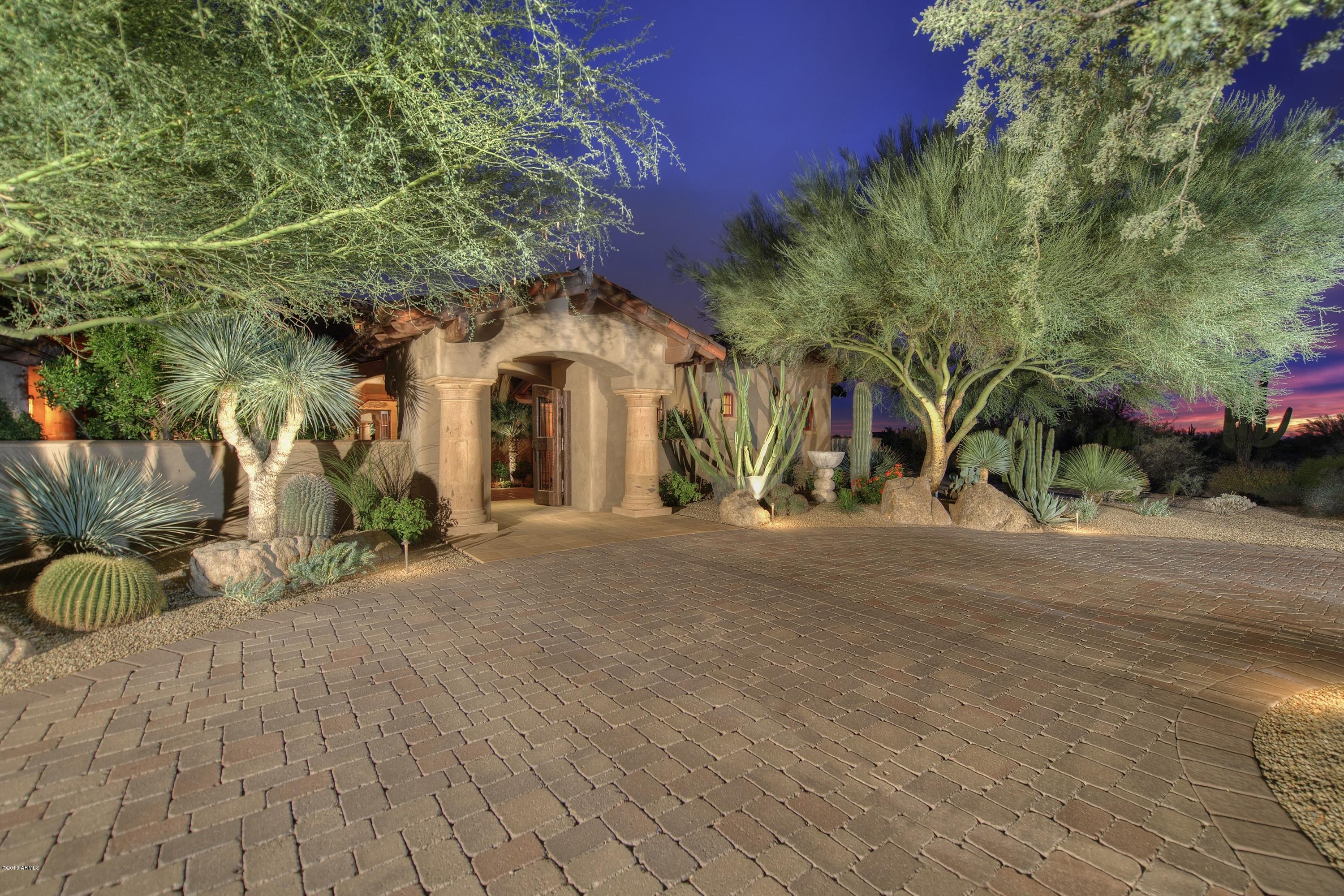 Whisper Rock - Residential