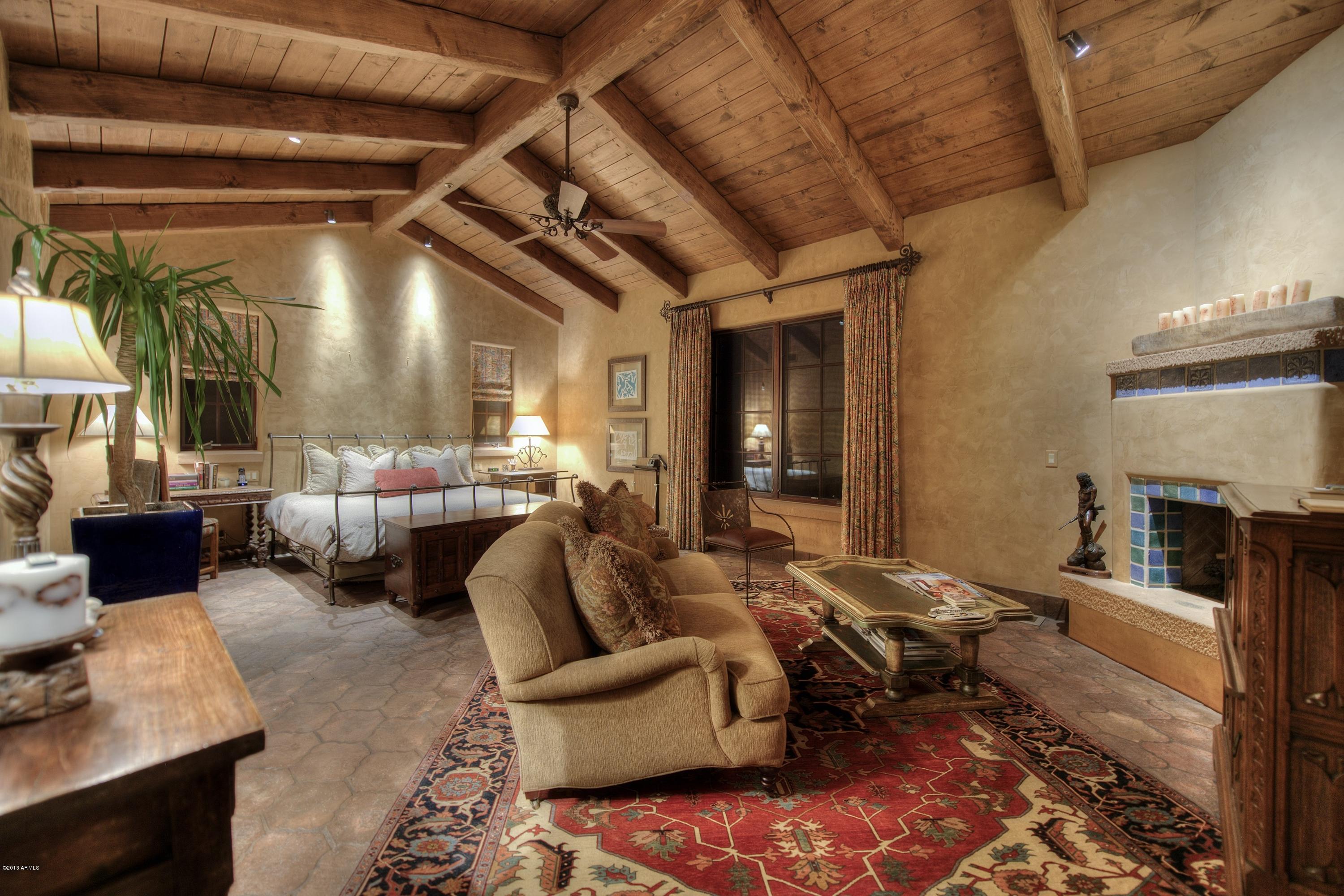 Whisper Rock - Residential