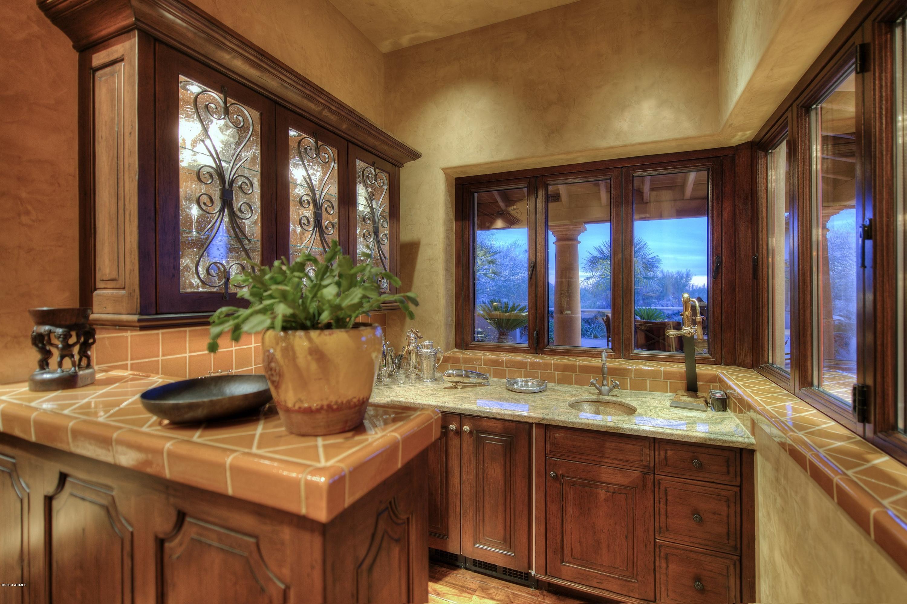 Whisper Rock - Residential