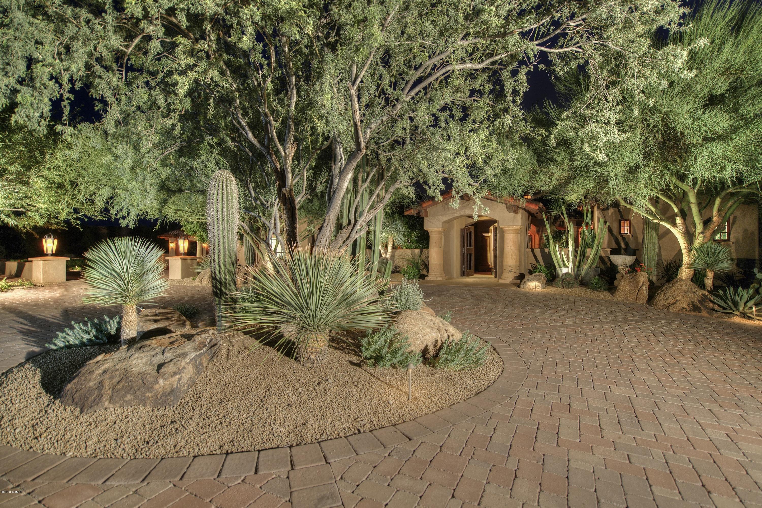 Whisper Rock - Residential
