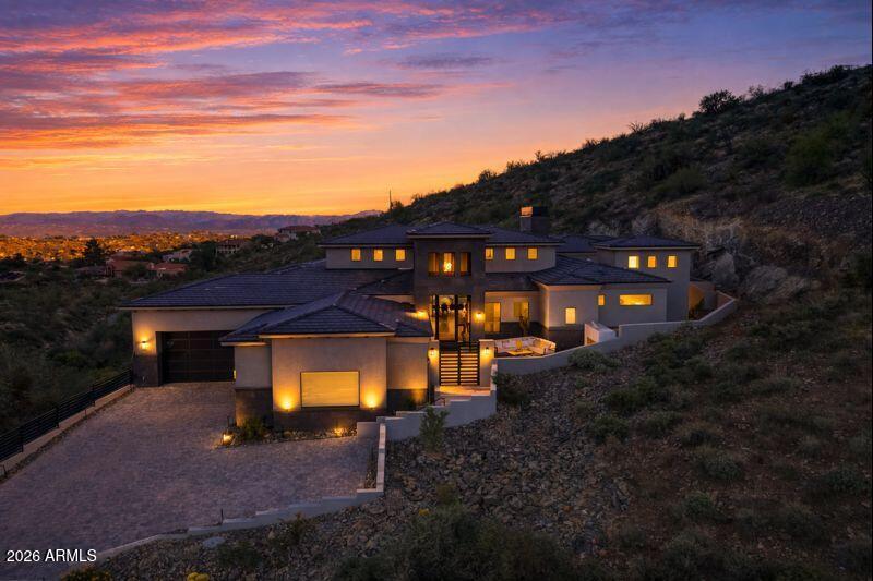 EAGLES NEST - Residential