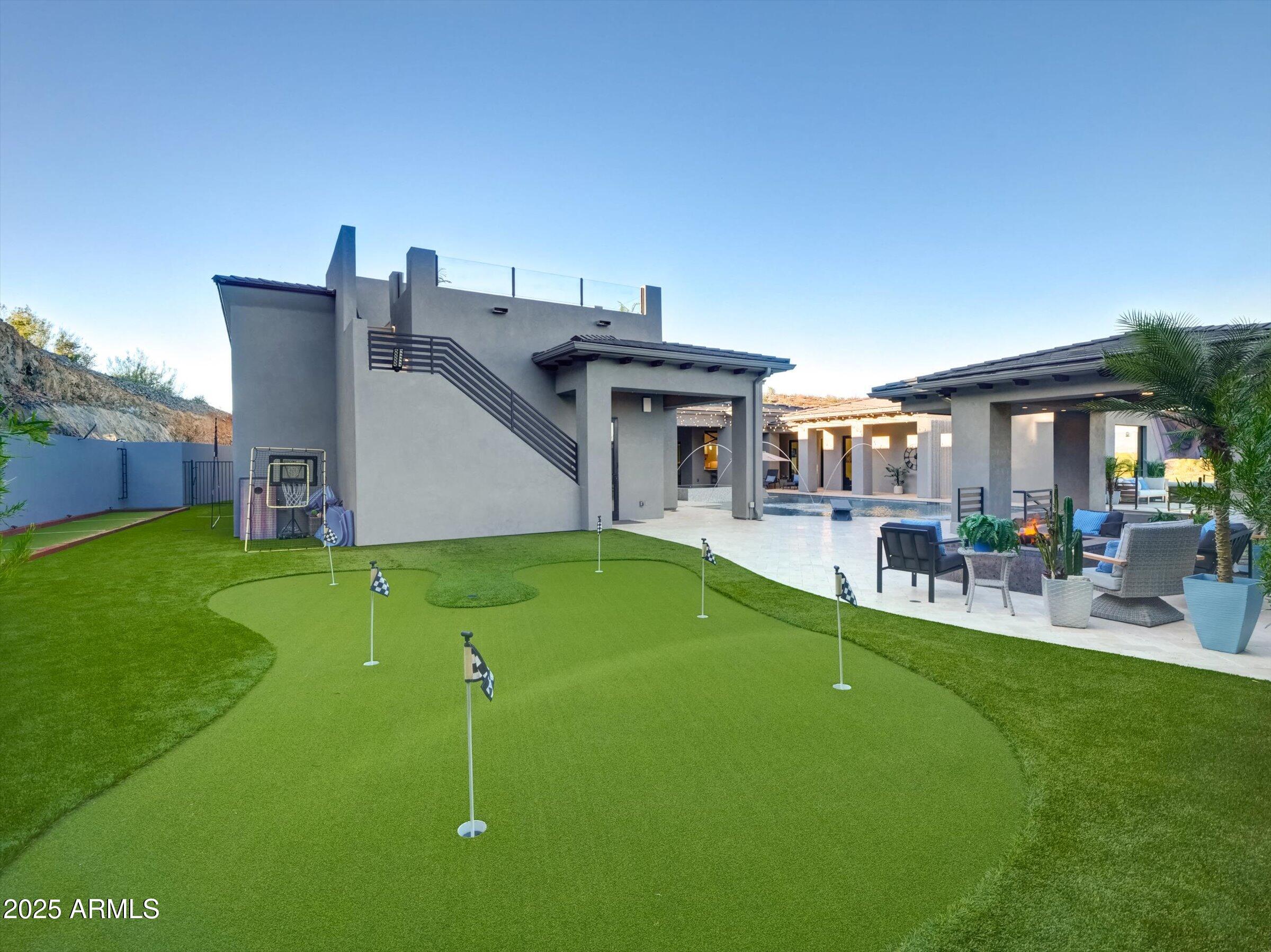 EAGLES NEST - Residential