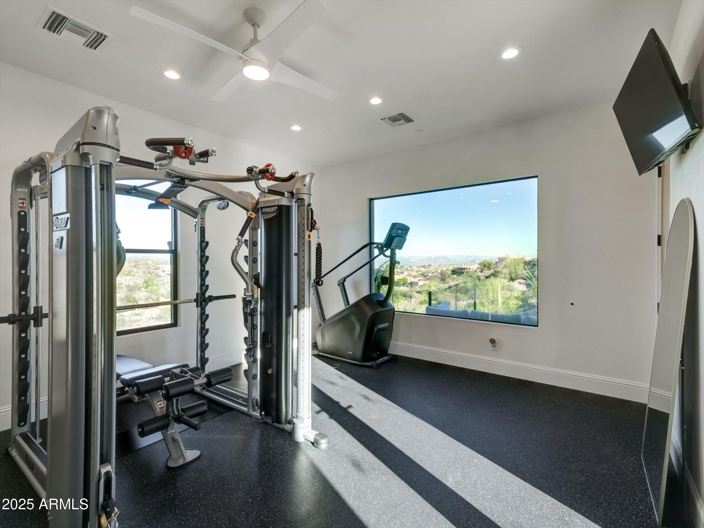 EAGLES NEST - Residential
