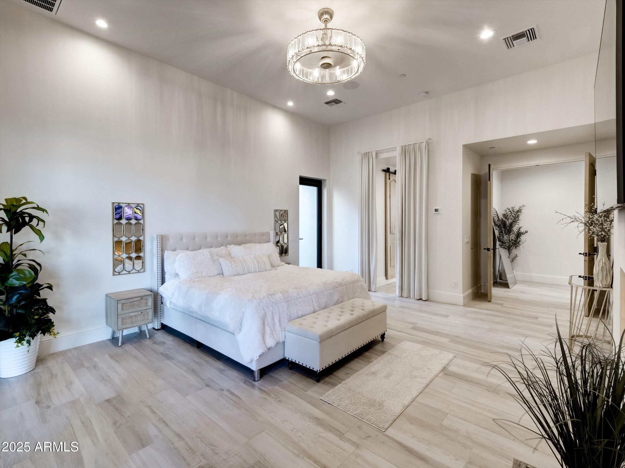 EAGLES NEST - Residential