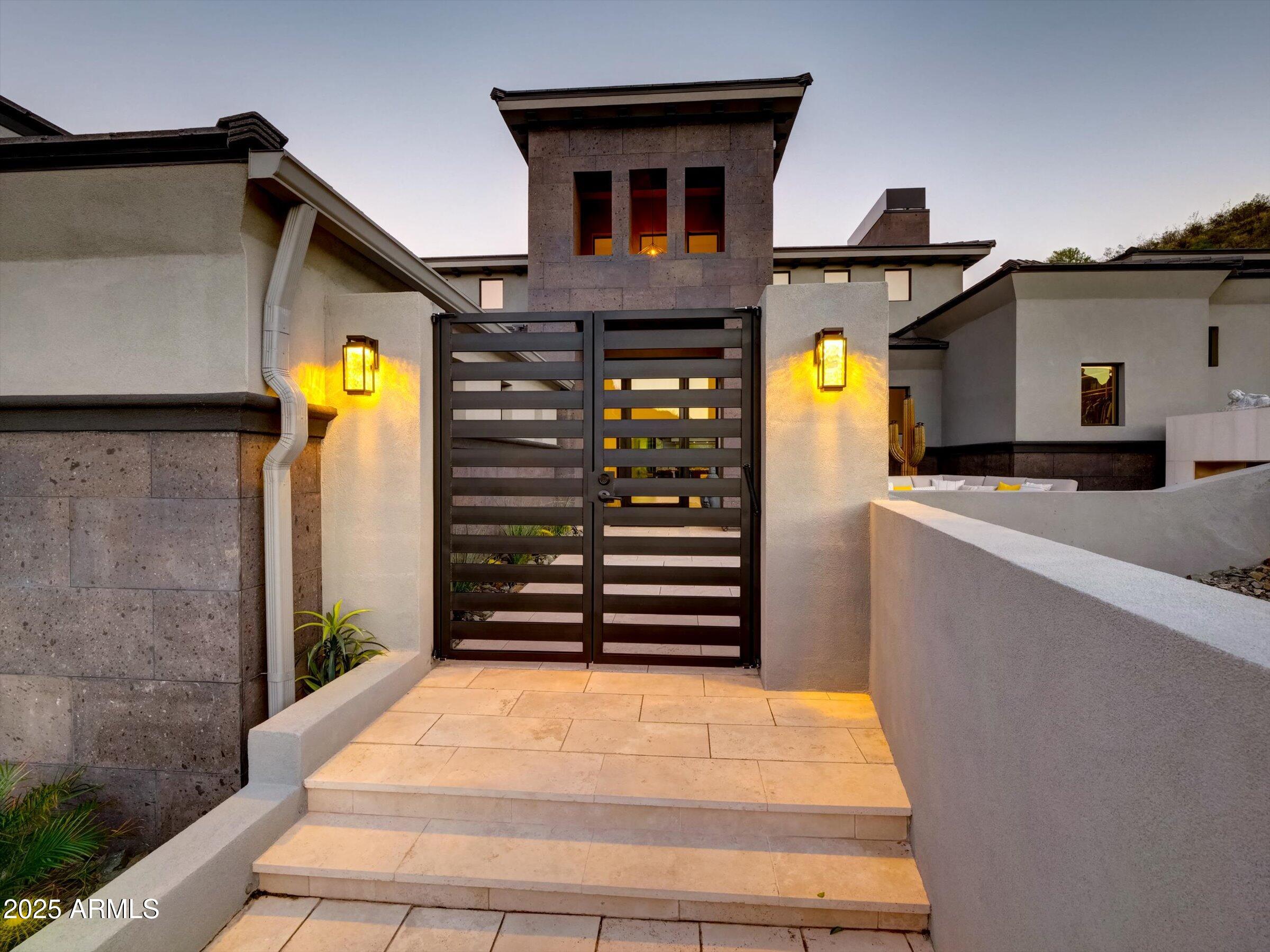 EAGLES NEST - Residential