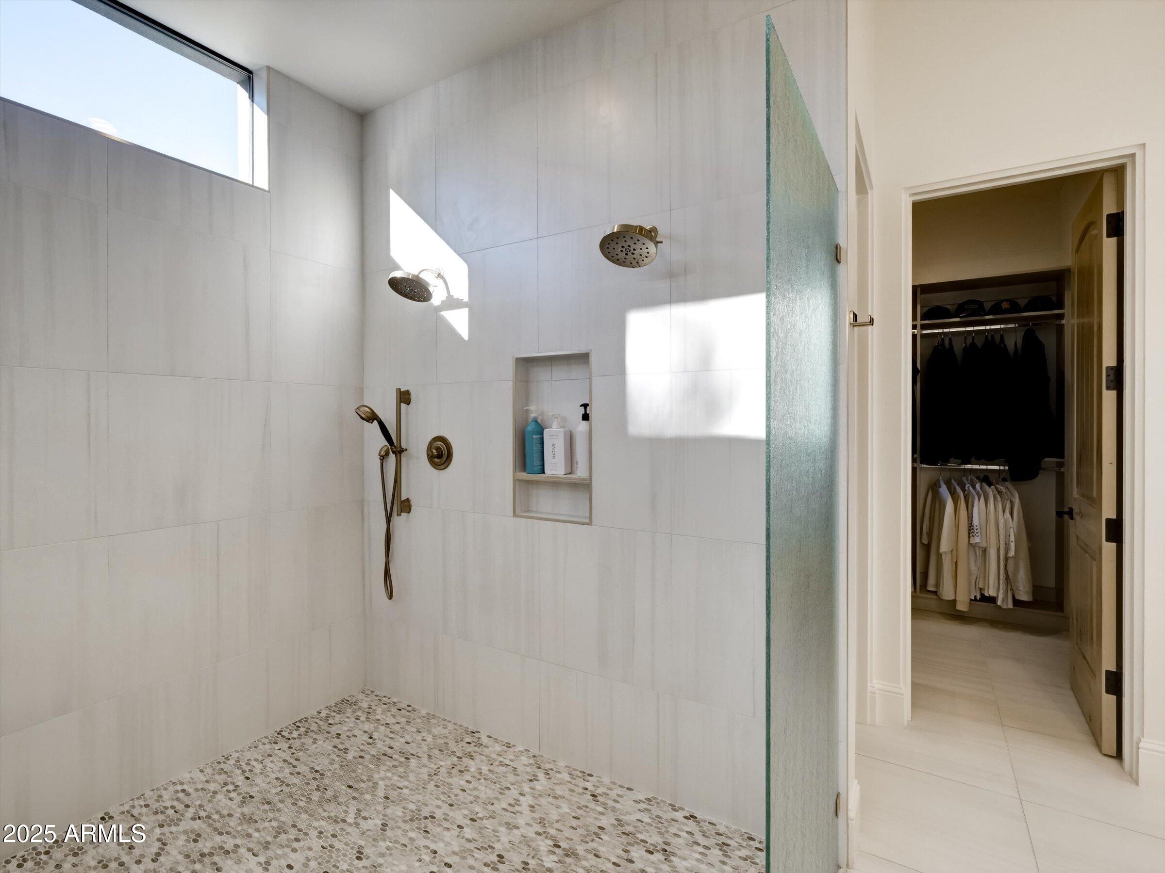 EAGLES NEST - Residential