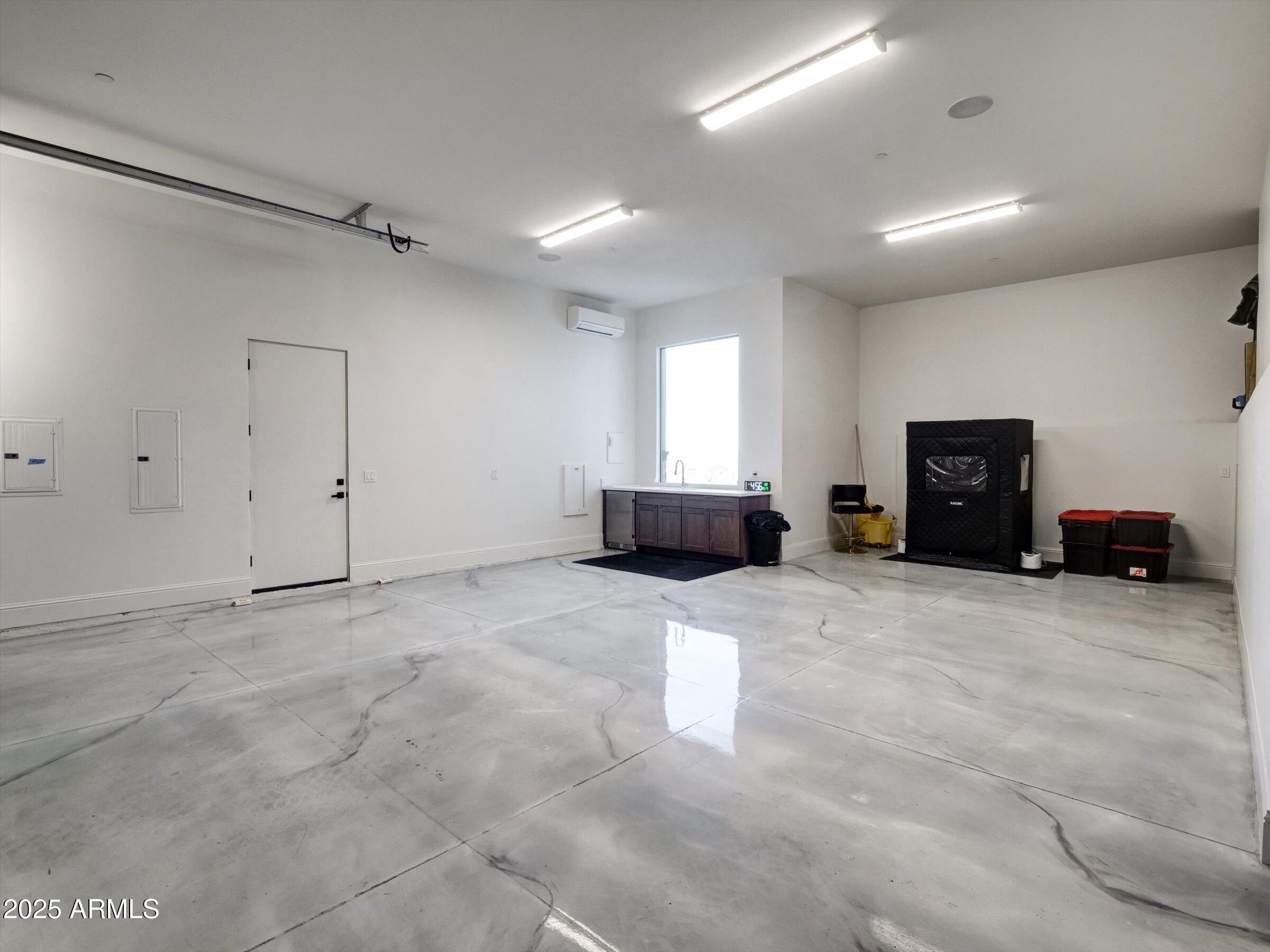 EAGLES NEST - Residential