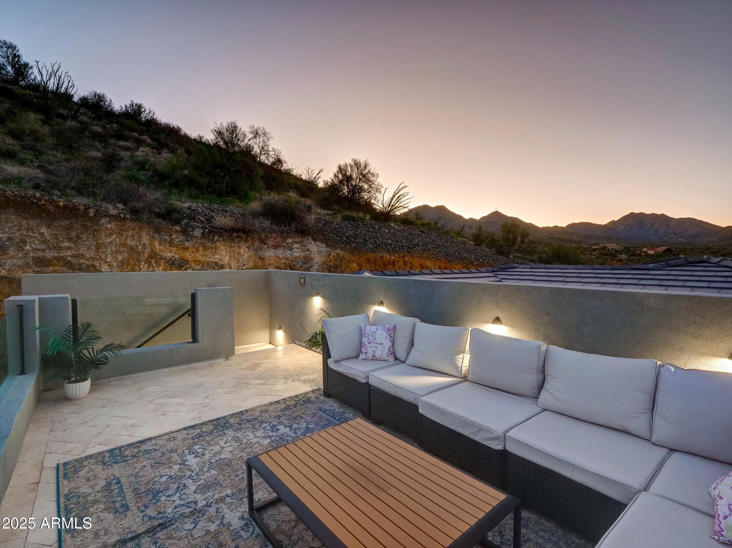 EAGLES NEST - Residential