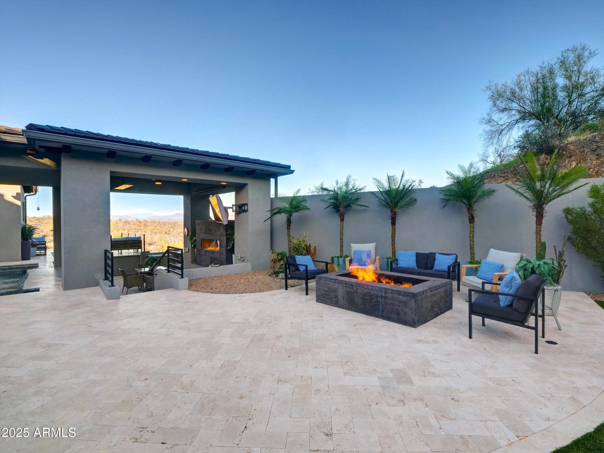 EAGLES NEST - Residential