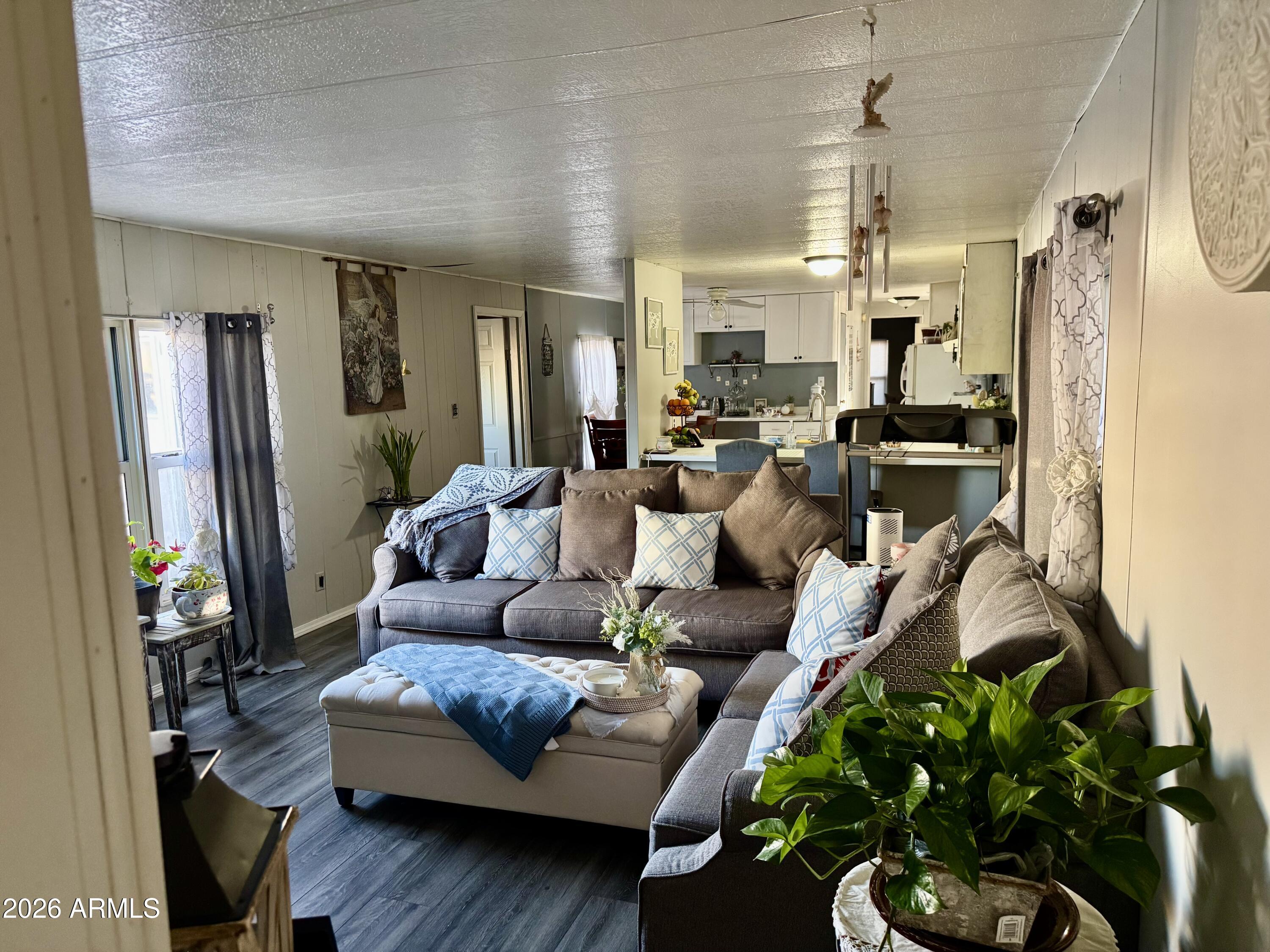 Great starter Mobile home in the desirable community of Hacienda Del Sol 2 bed plus Den 2 bath. Great amenities at Hacienda Del Sol swimming pool, Fitness Center, Basketball court. kids playground, Laundromat and event hall with kitchen.
RV Parking for tenants available.