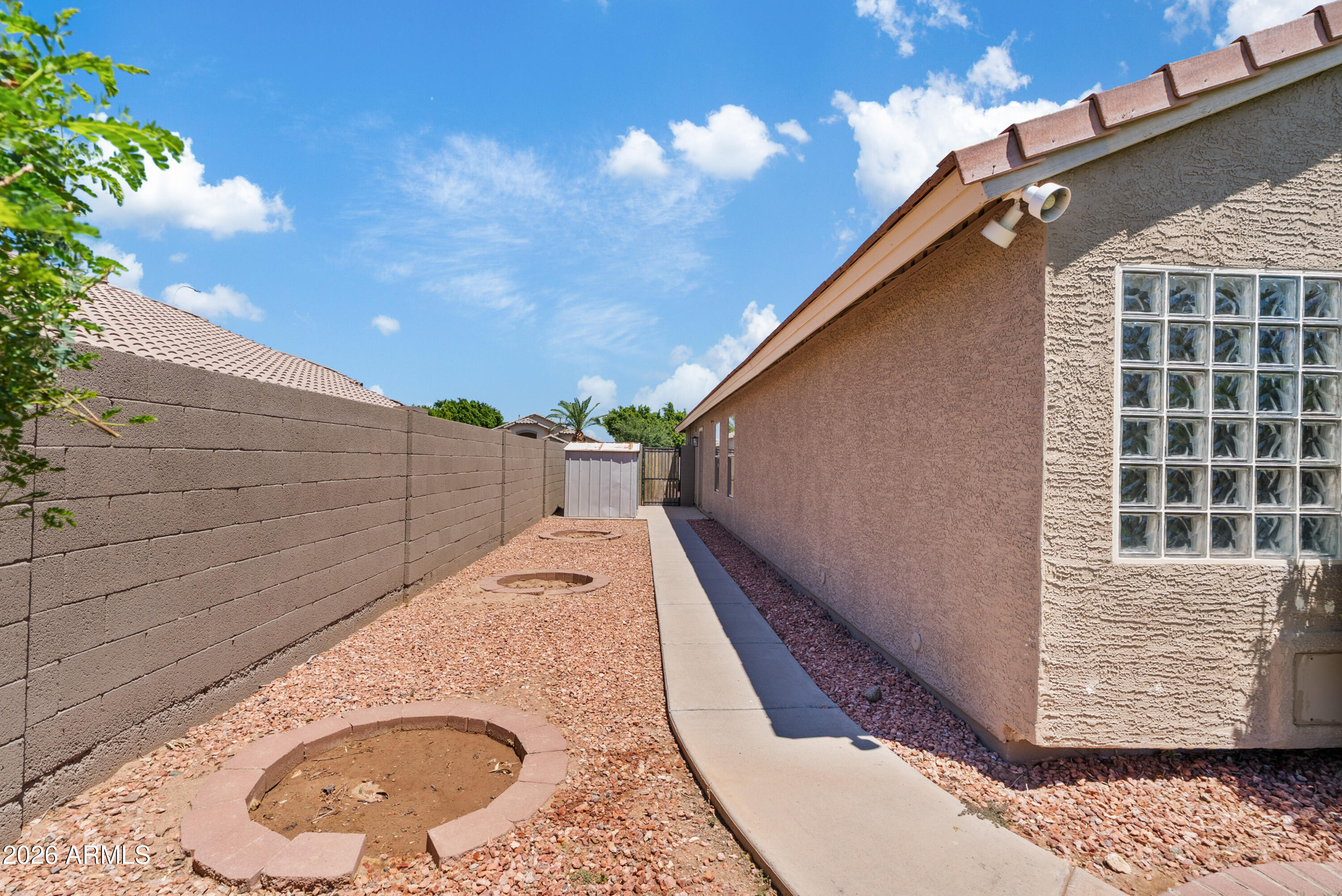 KEMPTON CROSSING - Residential