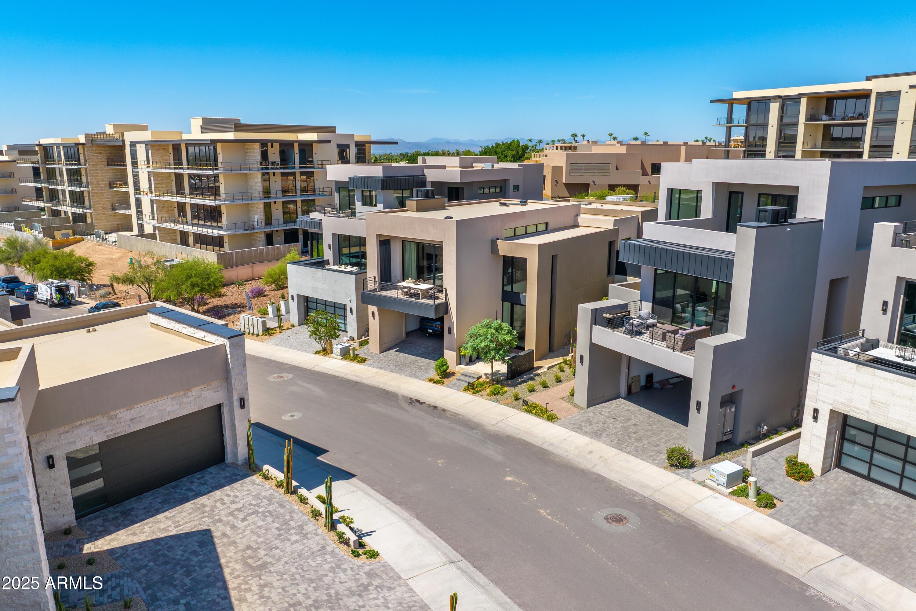 PHOENICIAN - Residential