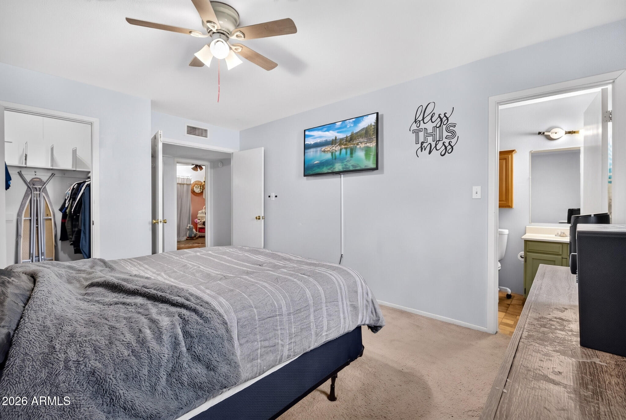 KNOELL EAST - Residential