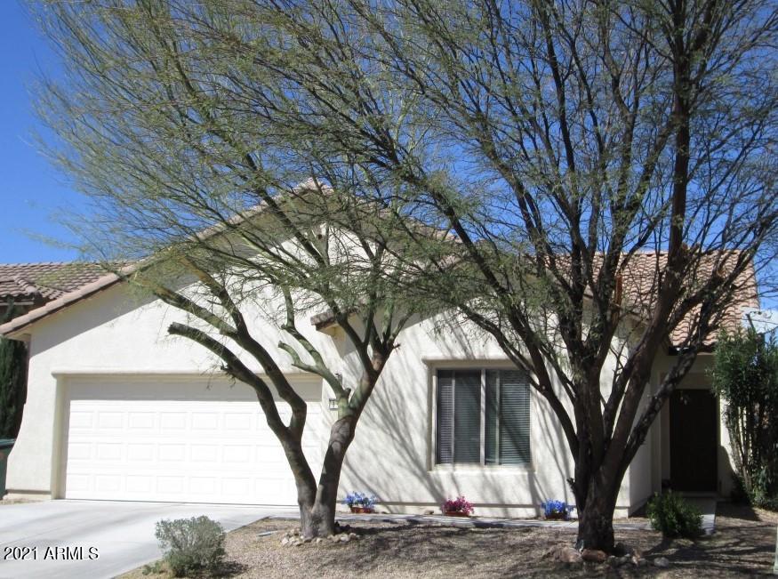 Welcome home to this cute 3 bedroom 2 bath home in the desirable Chaparral Village North subdivision! There is a nearby park to bar-b-que while the kids play. Enjoy the open split floorplan with entry foyer, Great Room, efficient kitchen, large master suite with bay window & walk-in closet. This is a well maintained, one owner, custom built home by Castle & Cook. Call for a private viewing today!