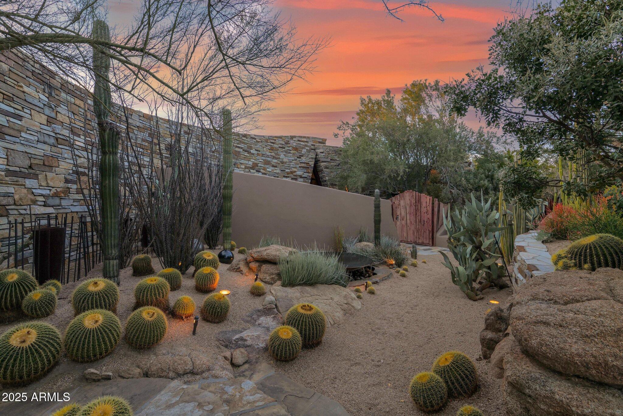 THE BOULDERS - Residential