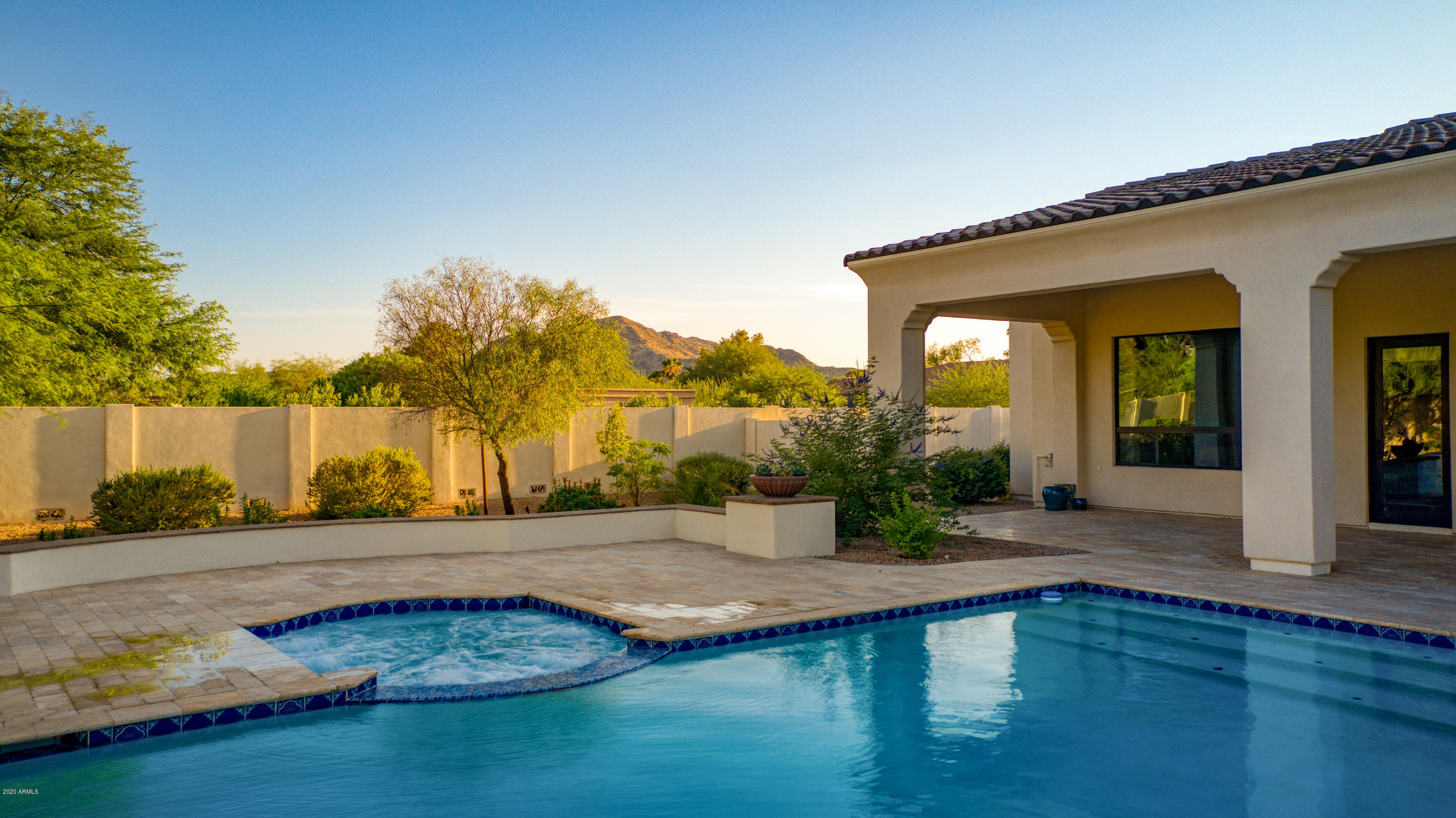 LA JOLLA ACRES 2 - Residential