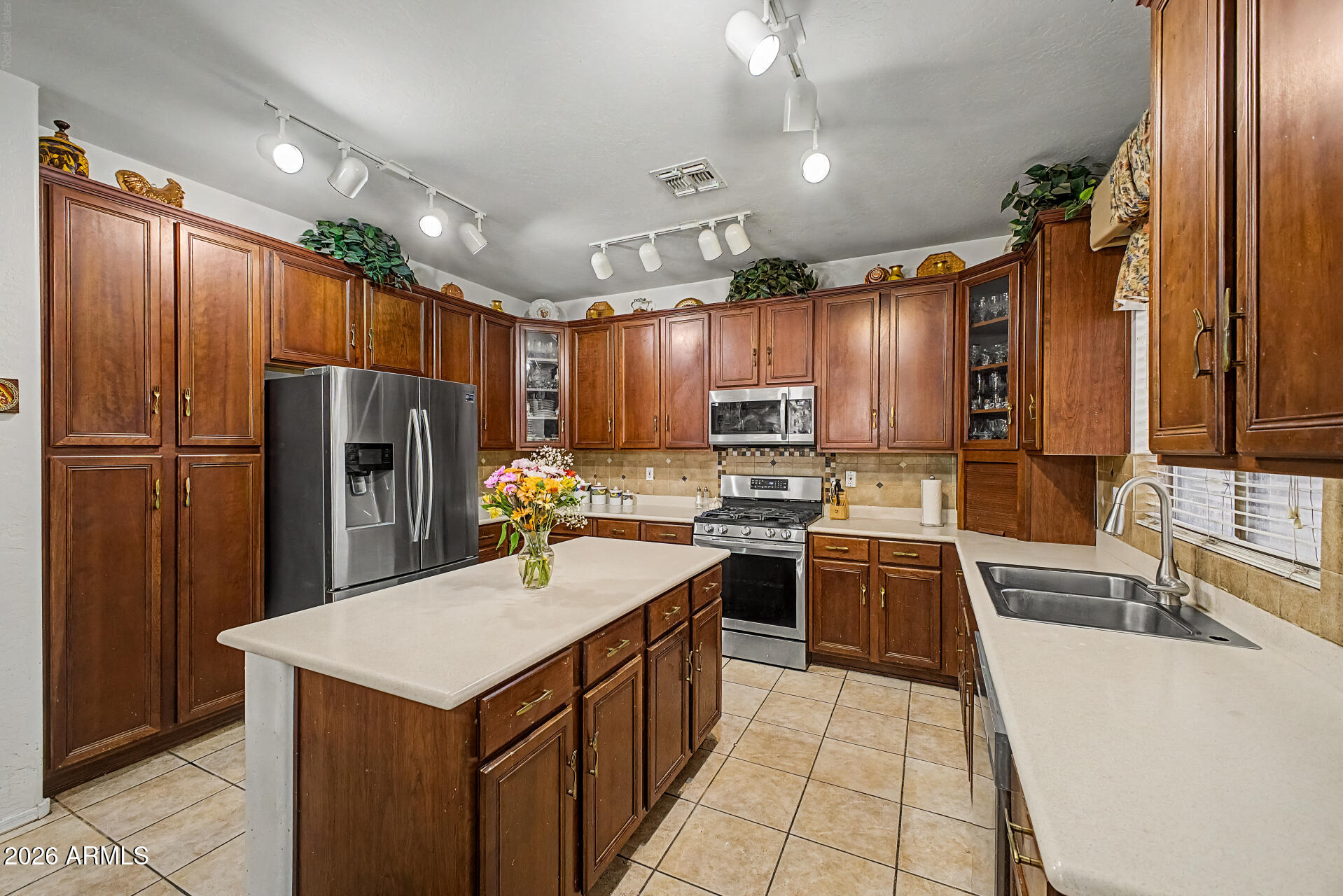 Fox Crossing Unit 2 - Residential