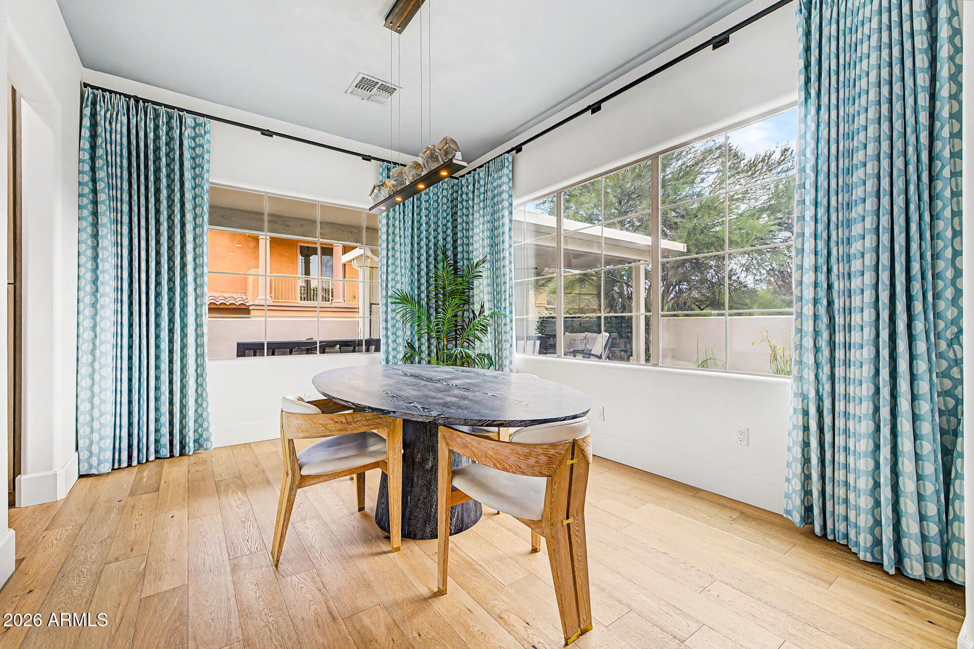 DC RANCH - Residential