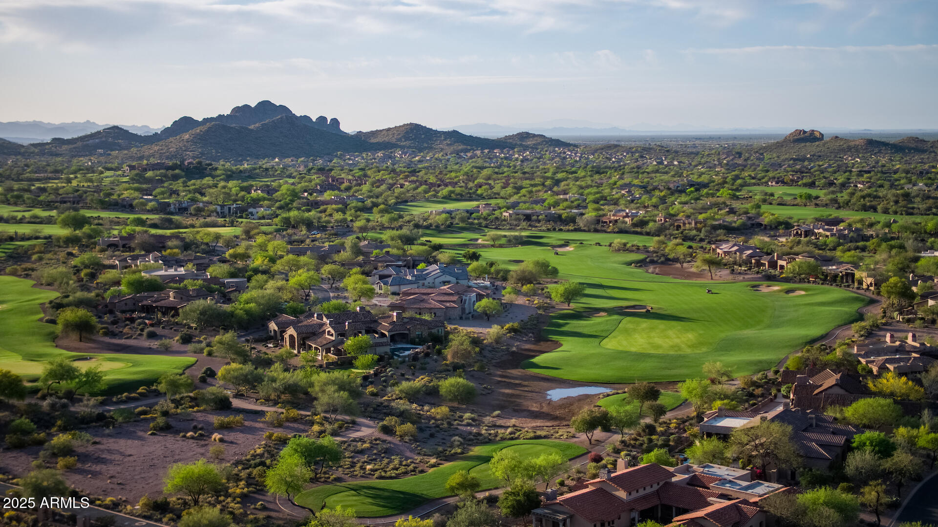 SUPERSTITION MOUNTAIN - Land