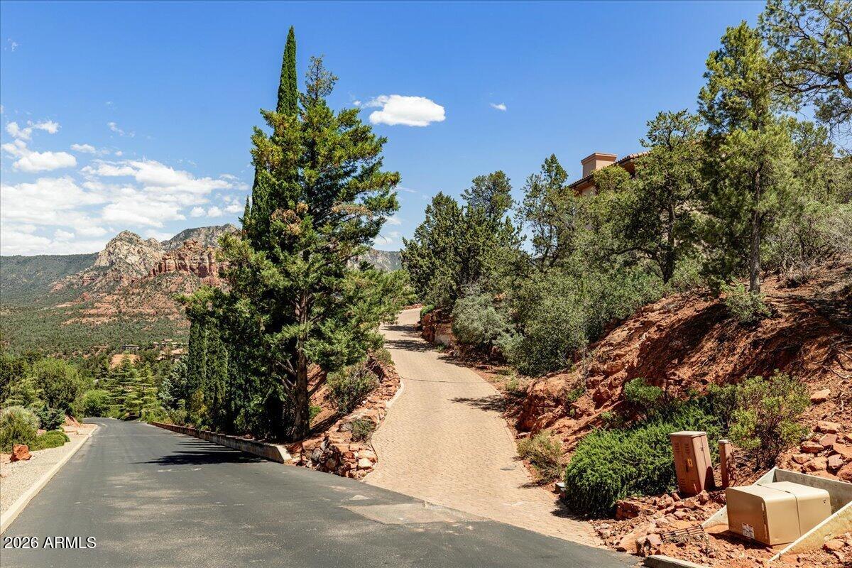 LES SPRINGS - Residential